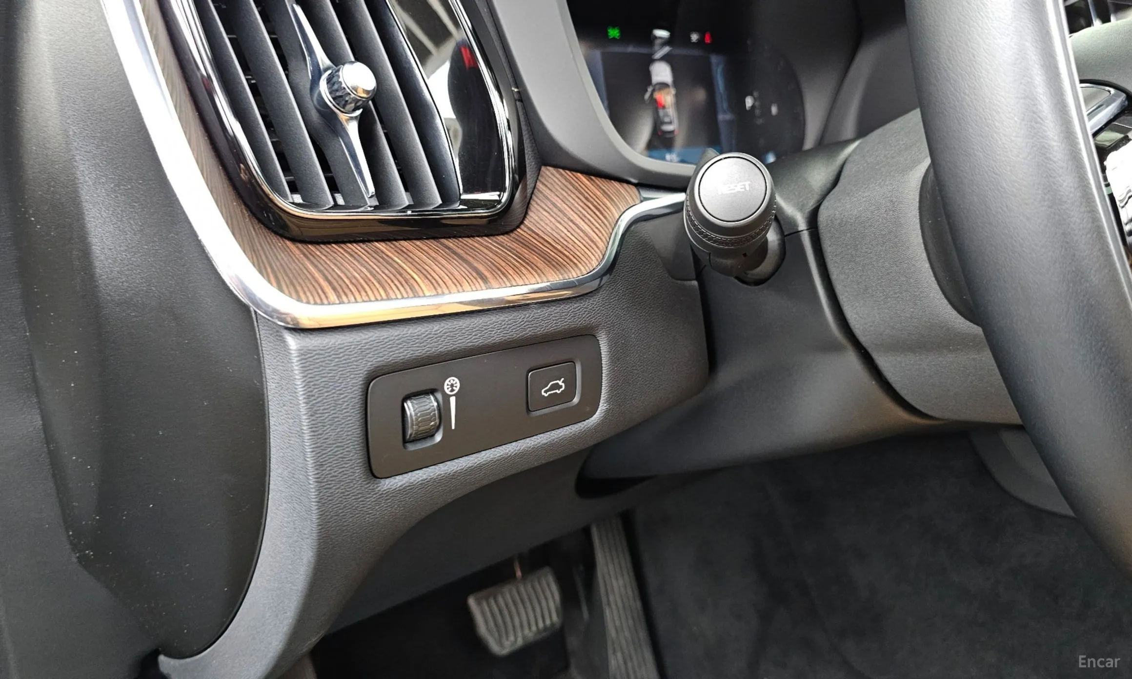 Volvo XC60 Gen 2 превью 17