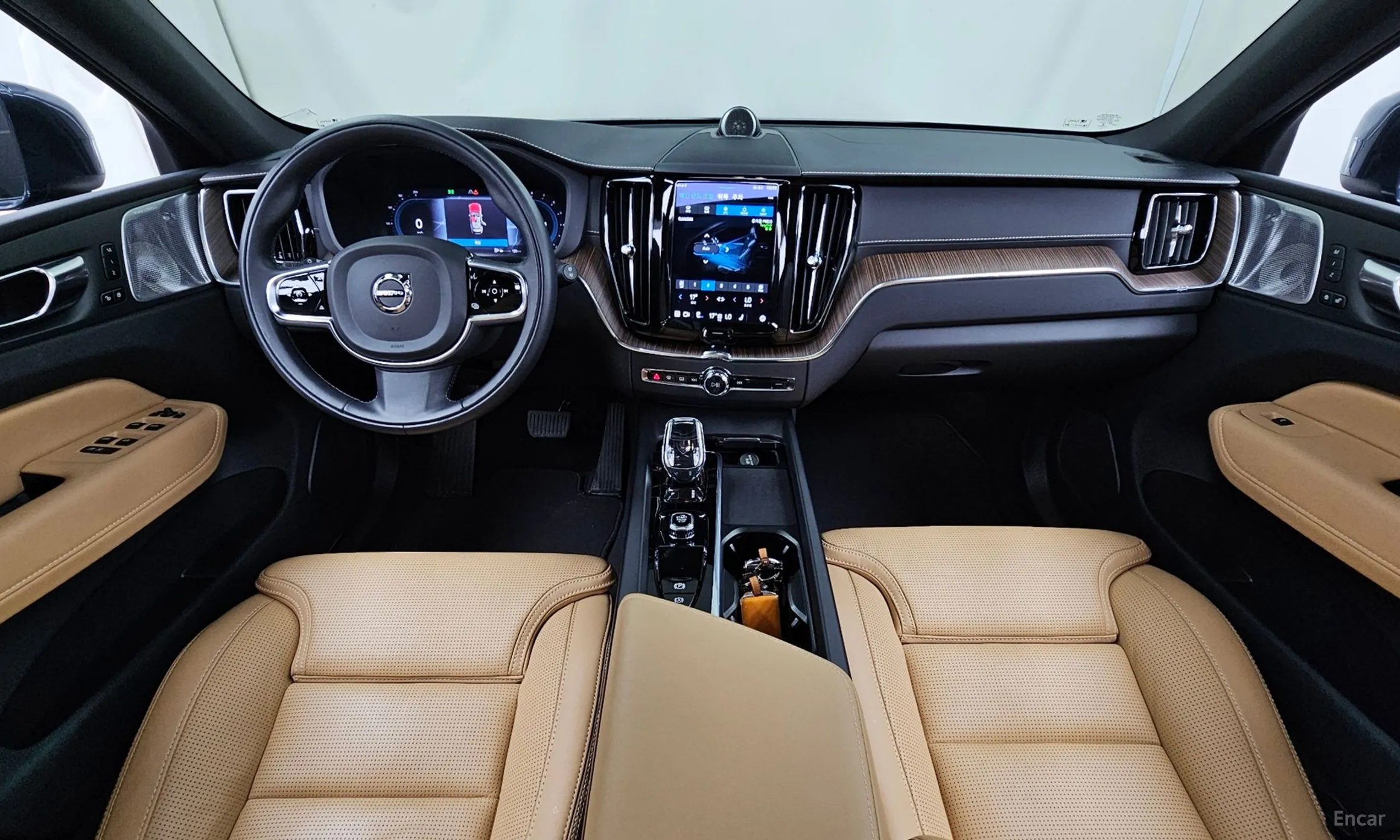 Volvo XC60 Gen 2 превью 7