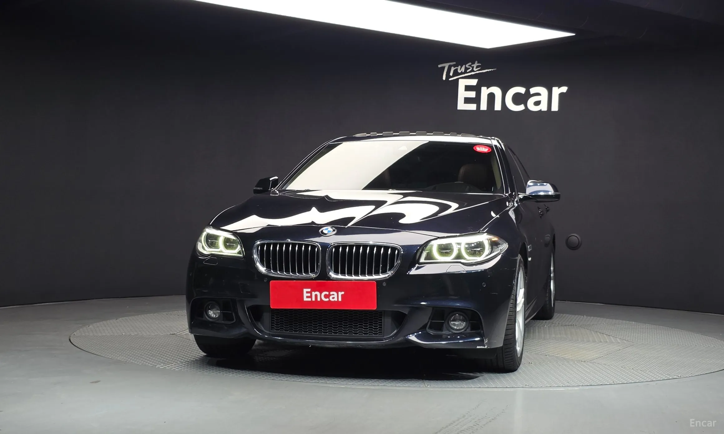 BMW 5 Series (F10) превью 3