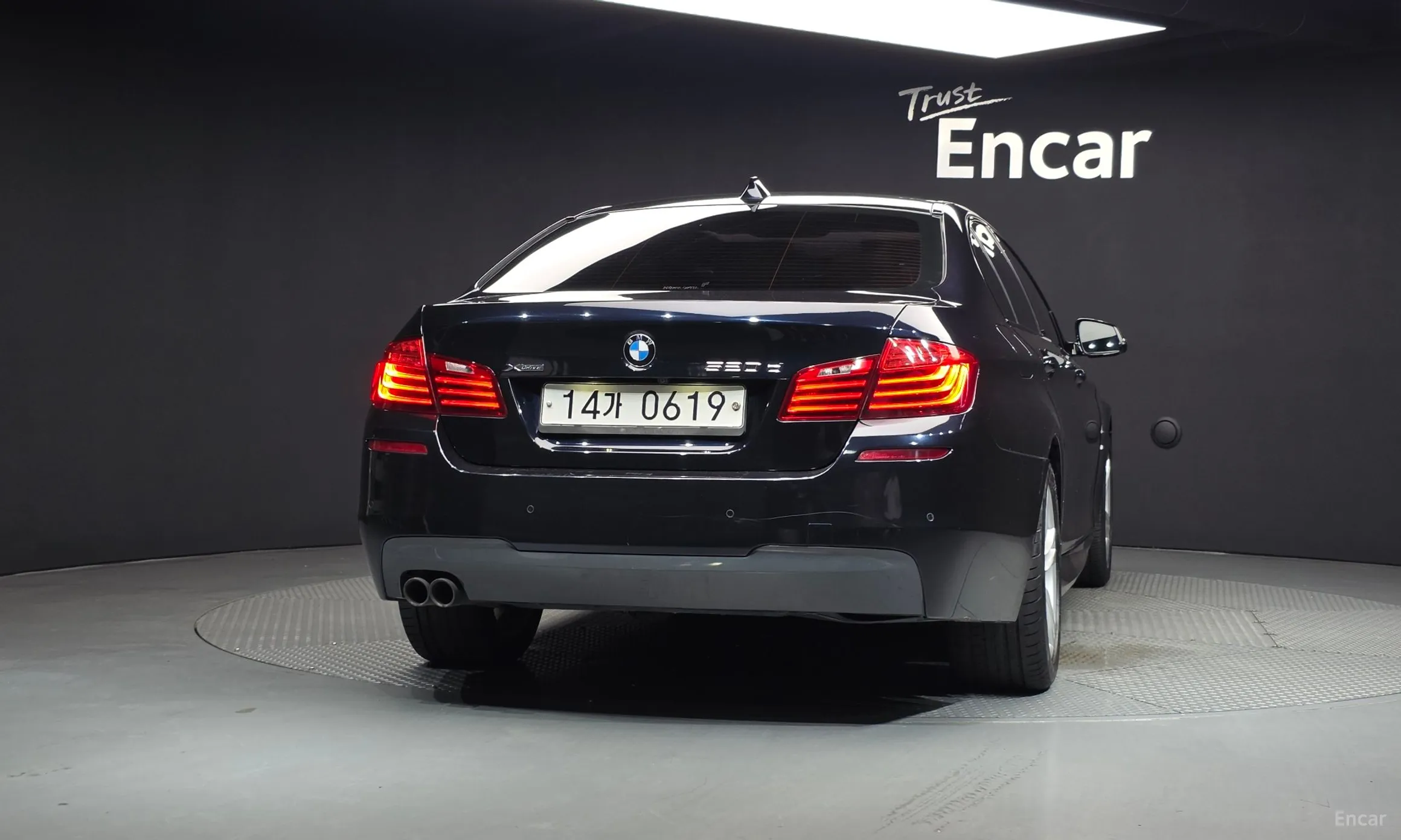 BMW 5 Series (F10) превью 4
