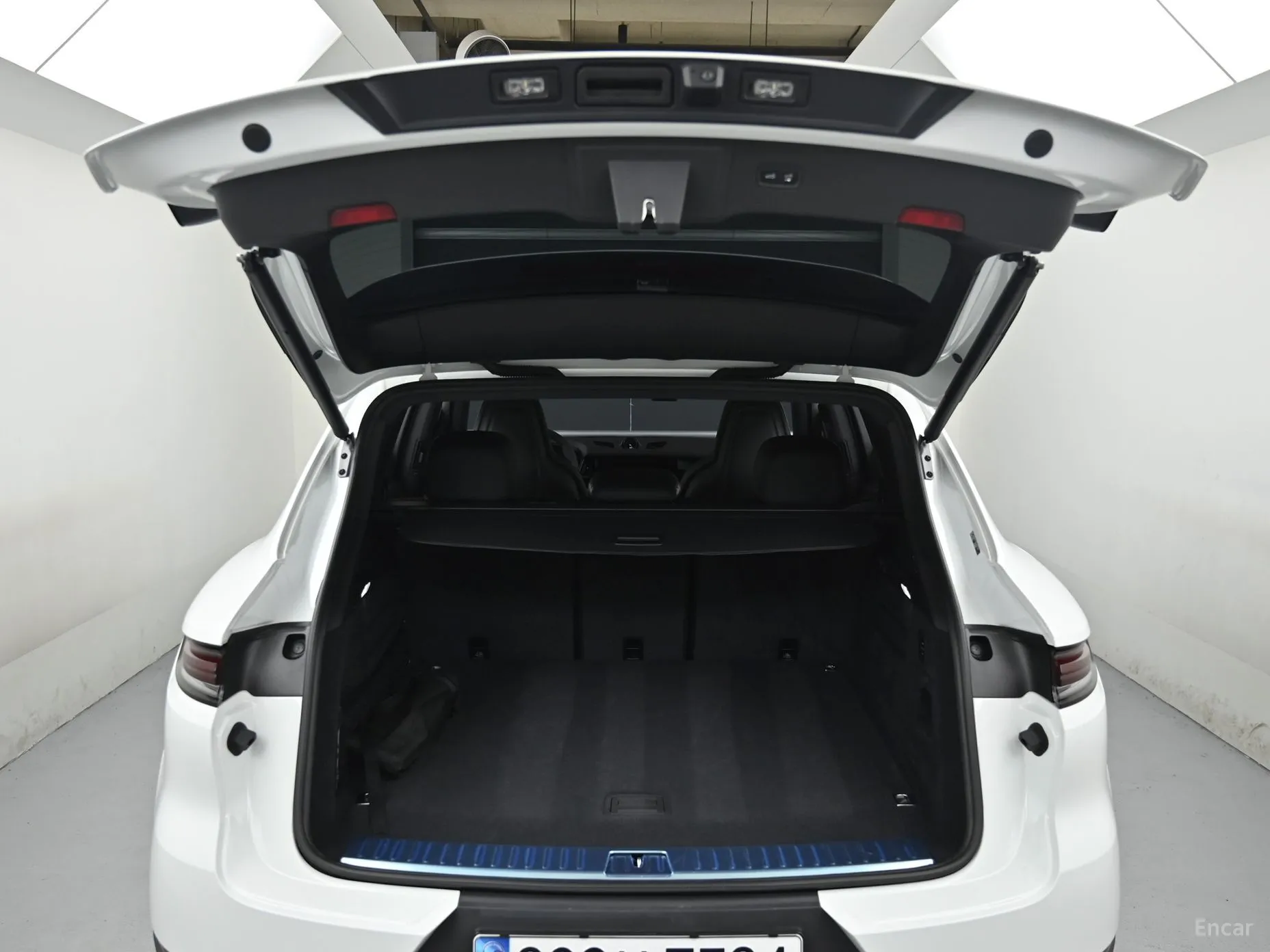 Porsche Cayenne (PO536) превью 20