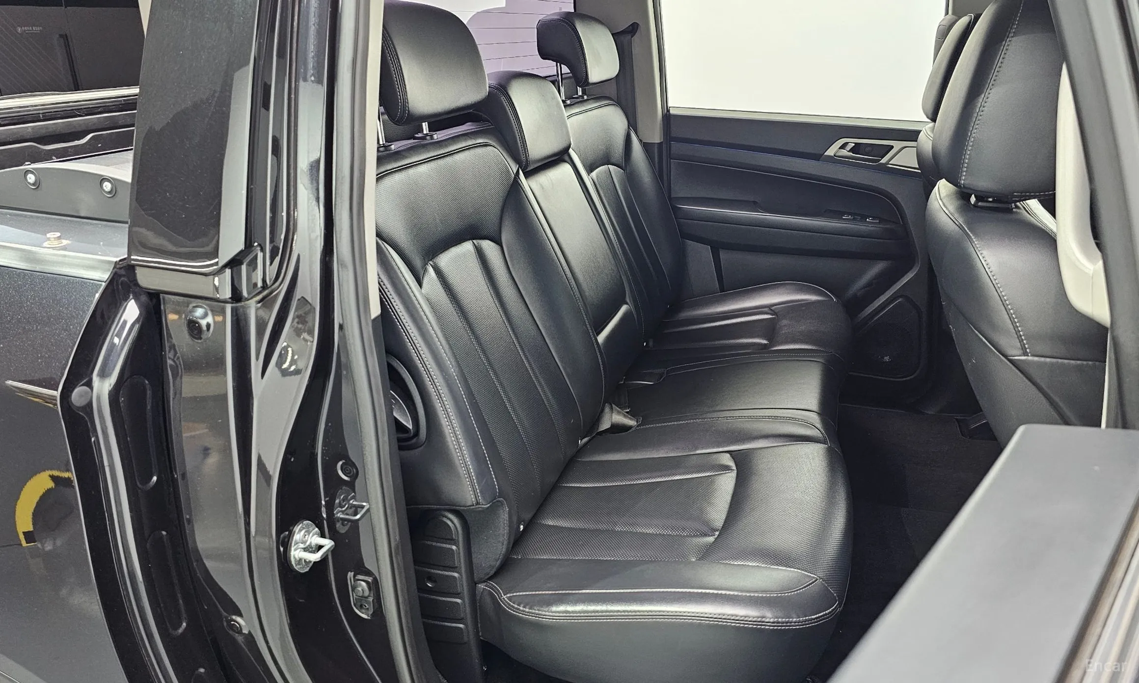 KG Mobility (SsangYong) Rexton Sports превью 11