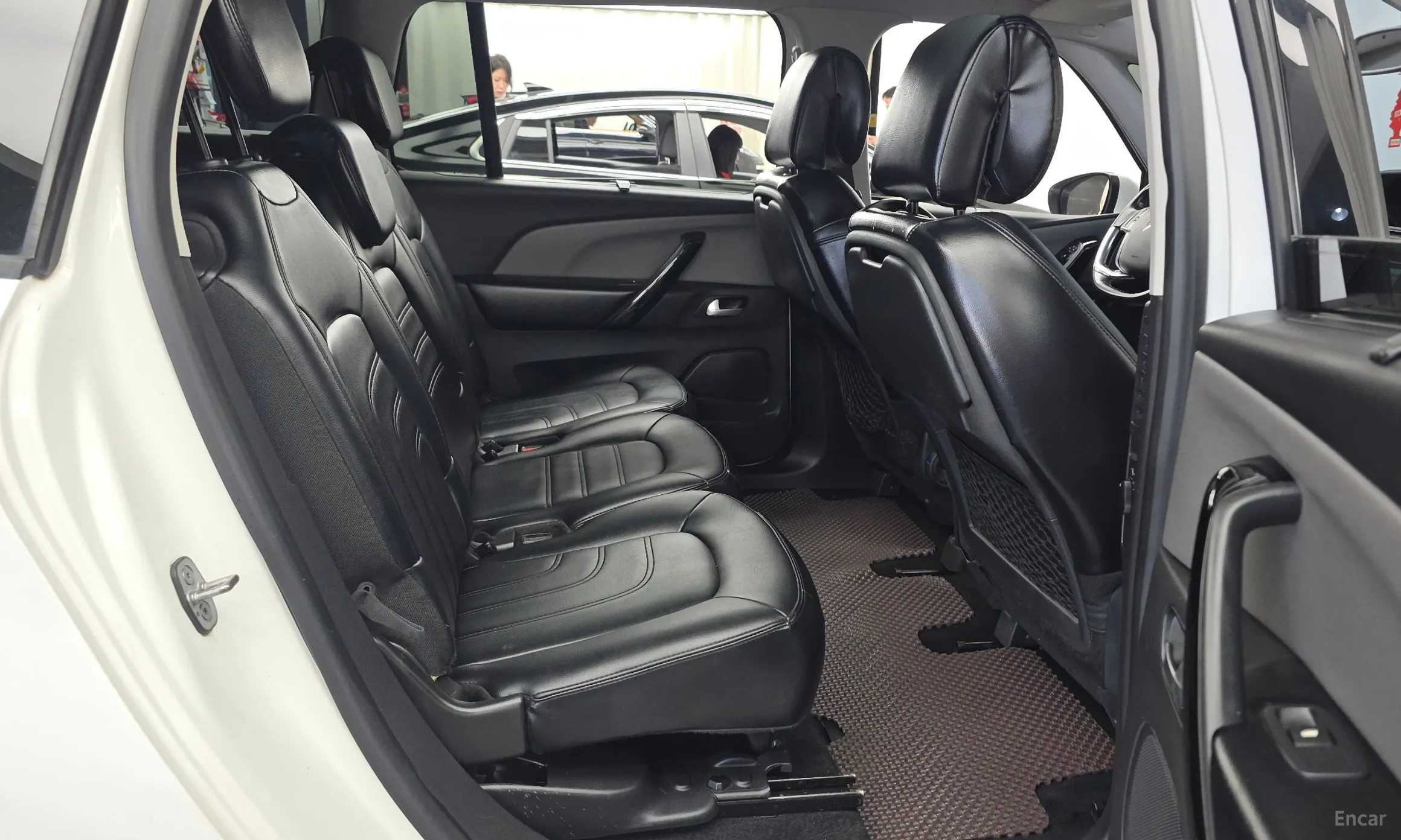 Citroën/DS Grand C4 Picasso превью 12
