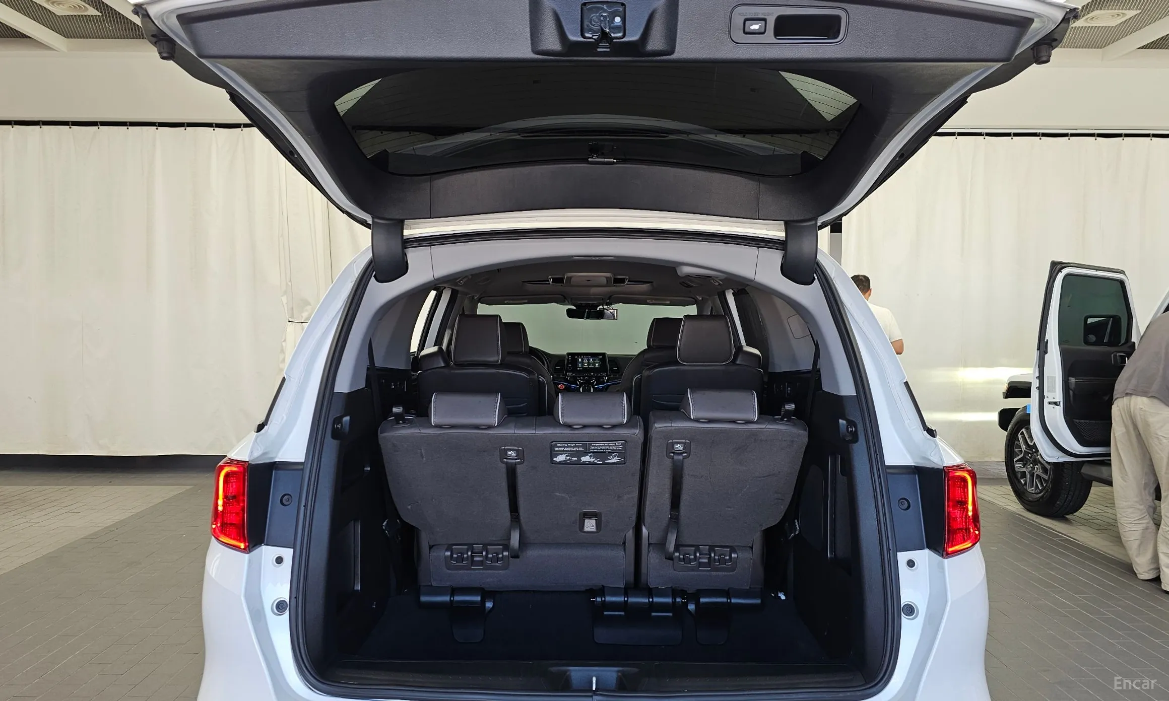 Honda Odyssey превью 20