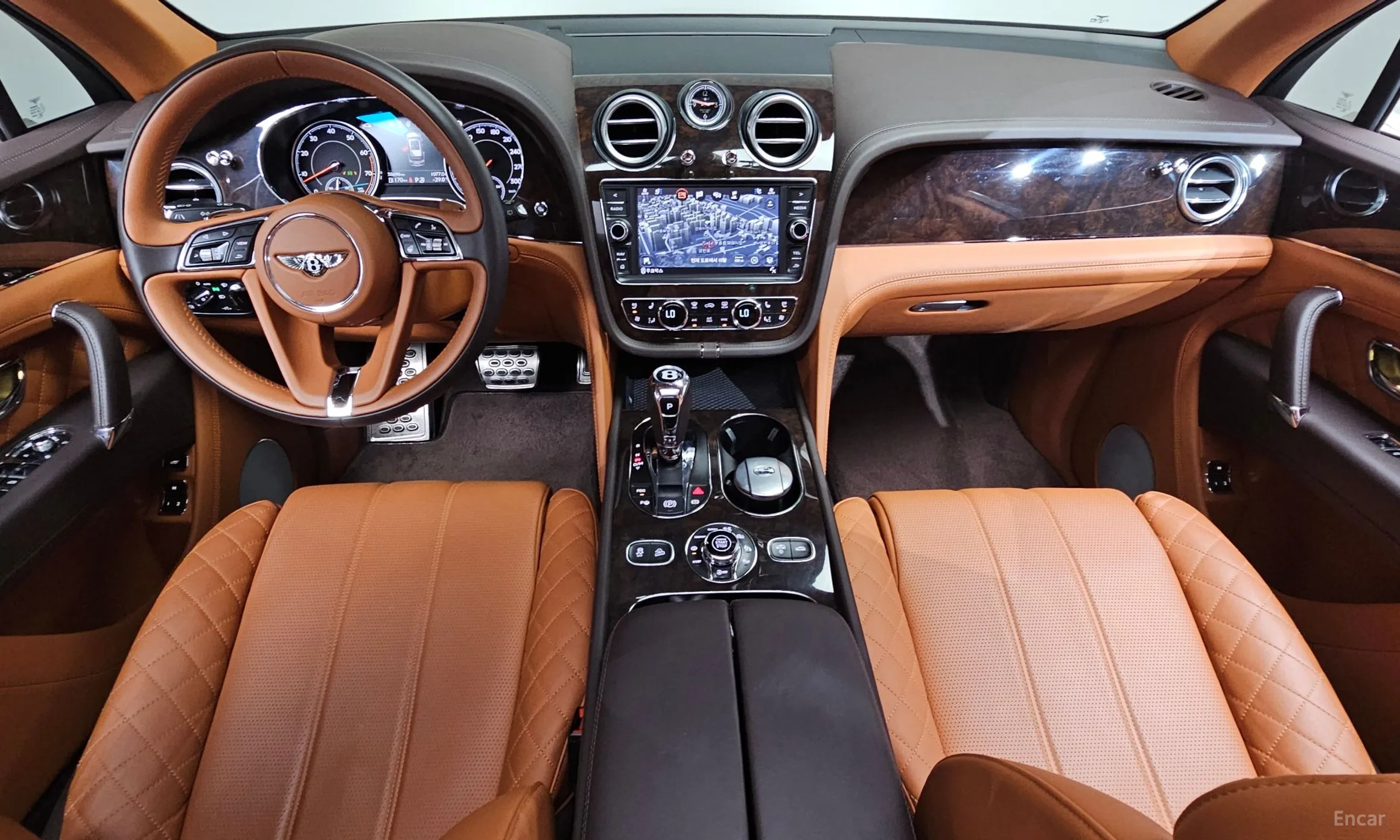 Bentley Bentayga превью 7