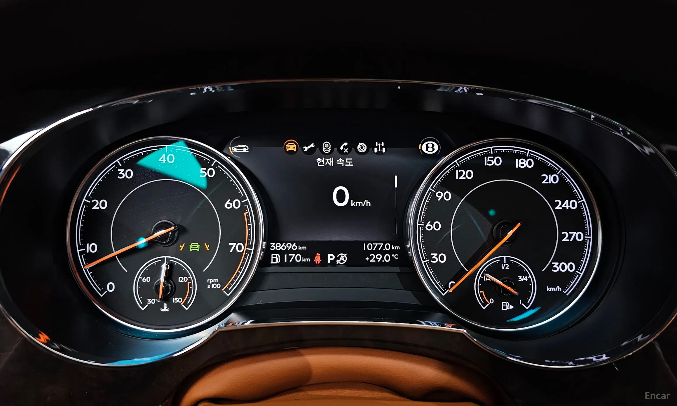 Bentley Bentayga превью 8