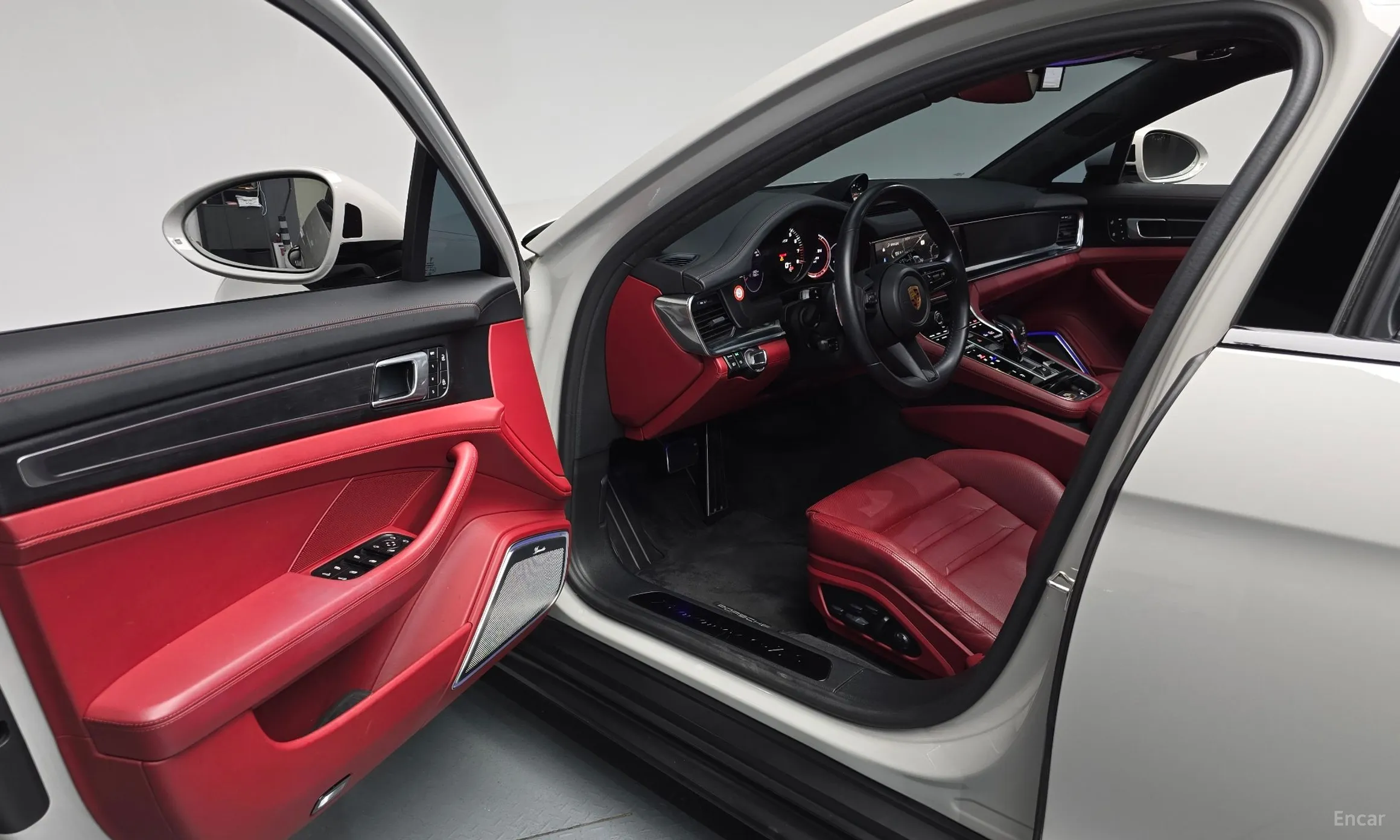 Porsche Panamera (971) превью 10