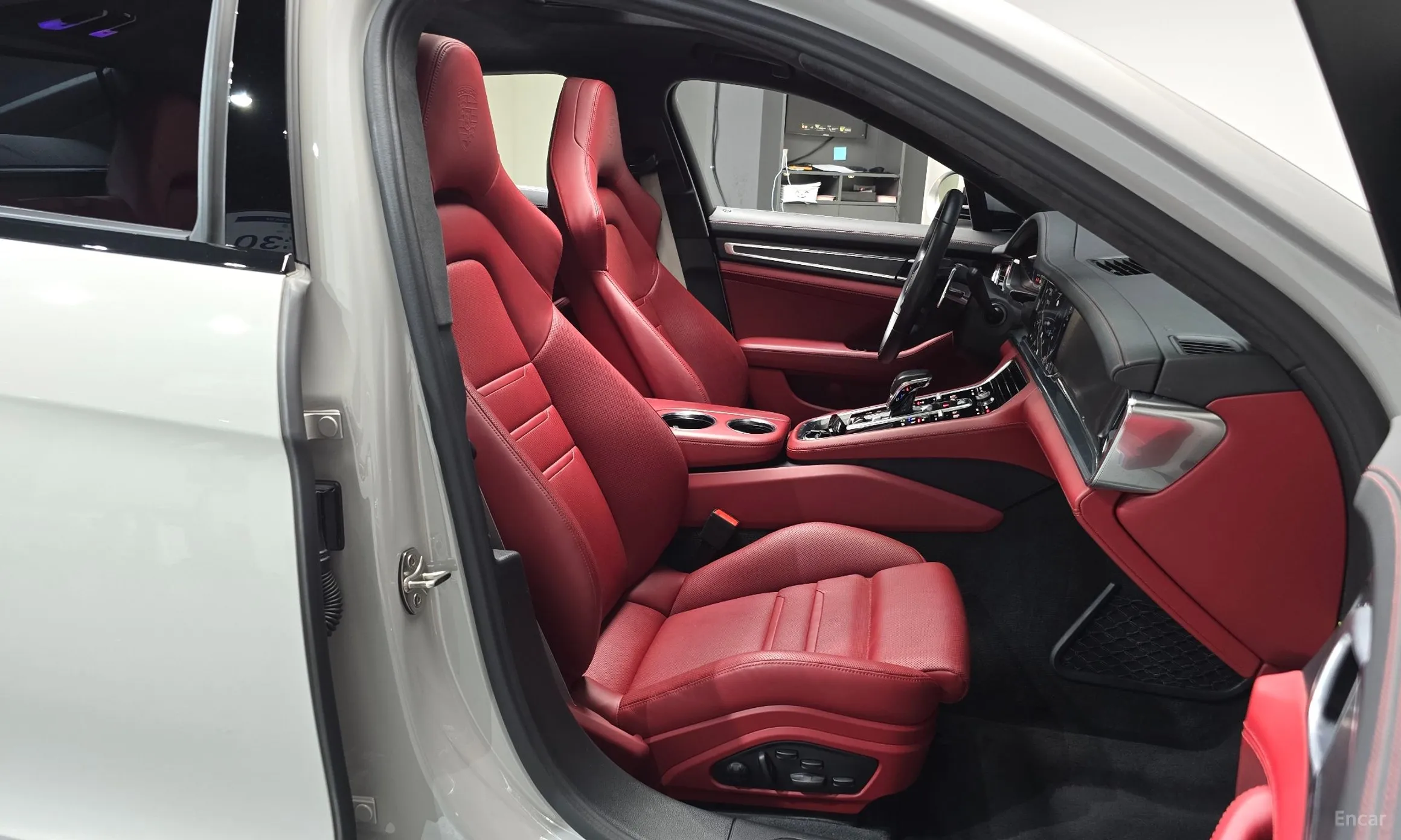 Porsche Panamera (971) превью 11