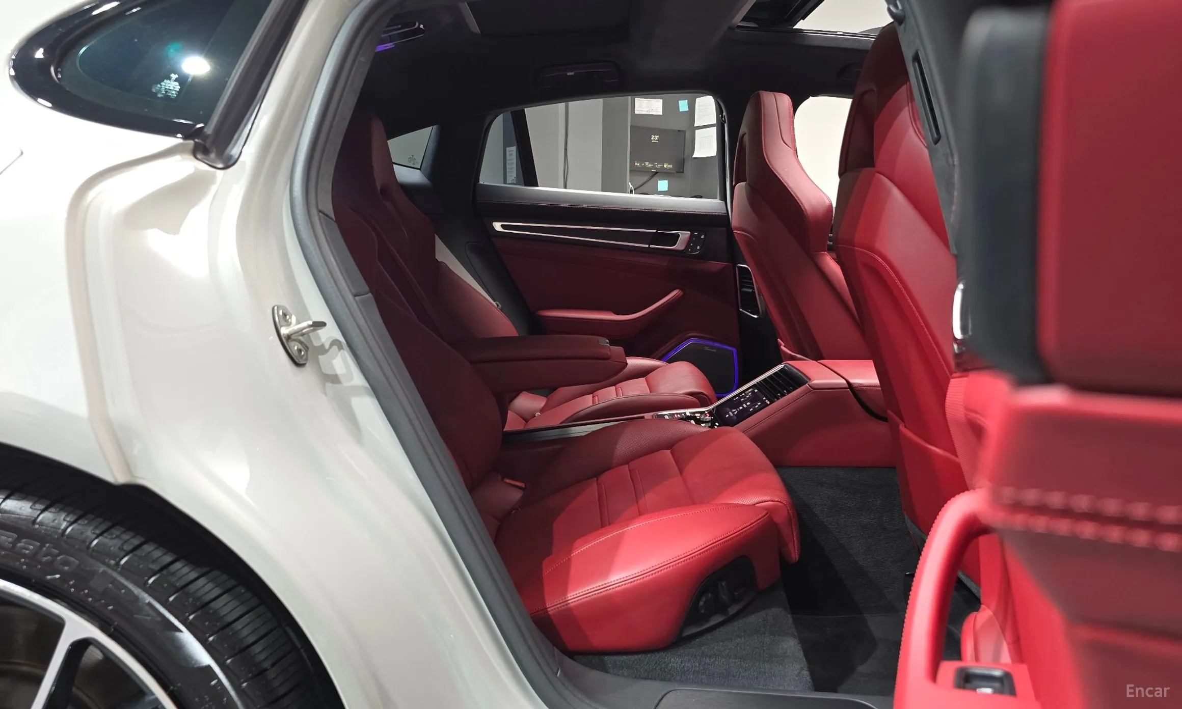 Porsche Panamera (971) превью 12