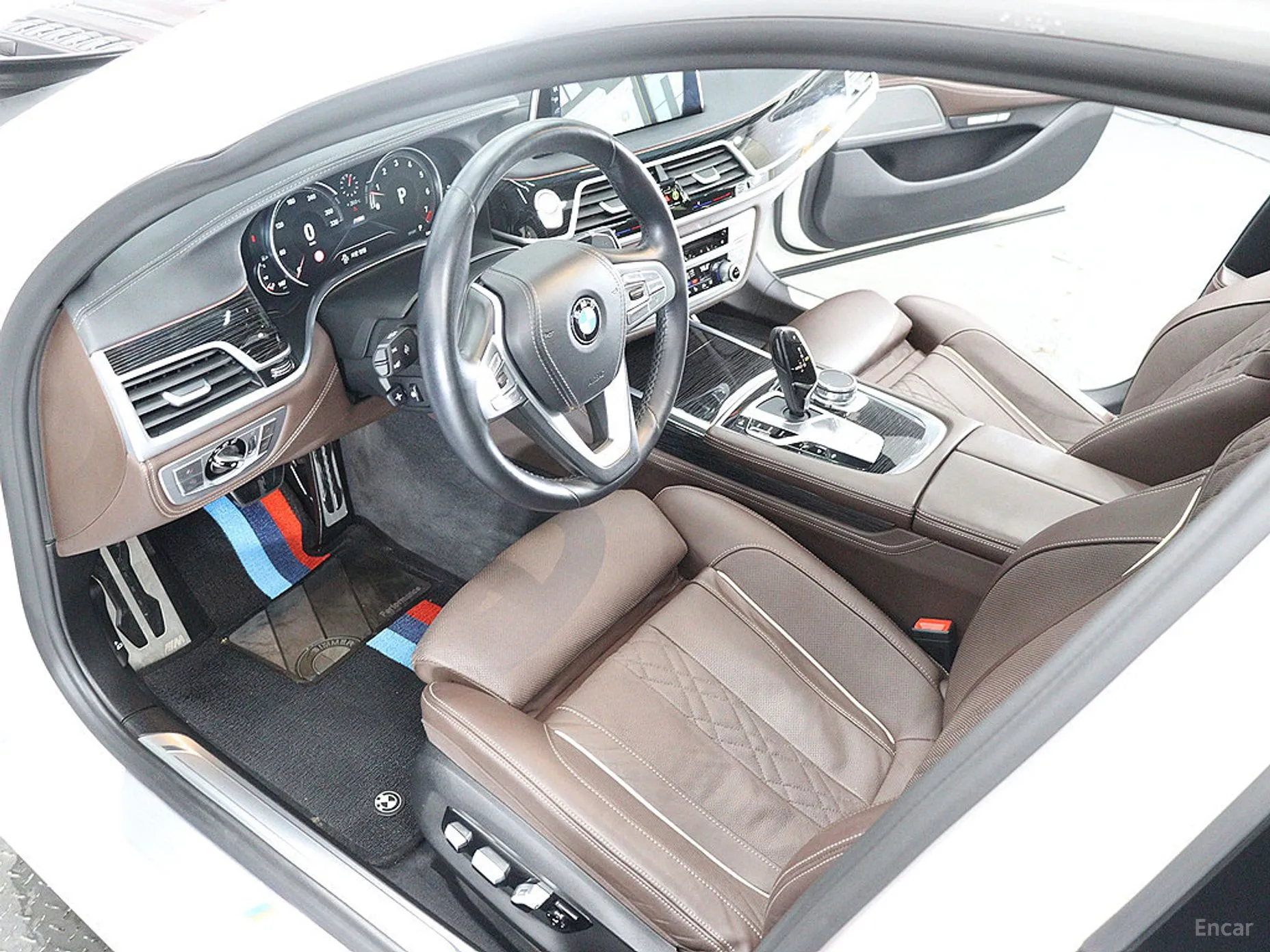 BMW 7 Series (G11) превью 16