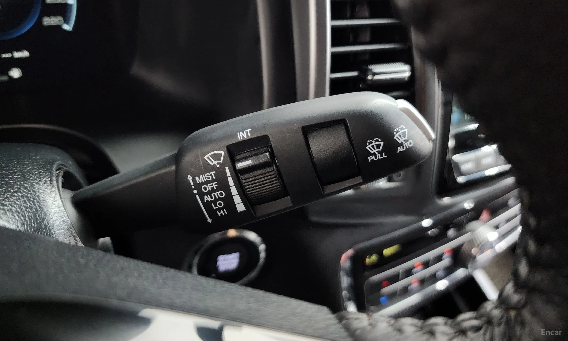 KG Mobility (SsangYong) Rexton Sports превью 20
