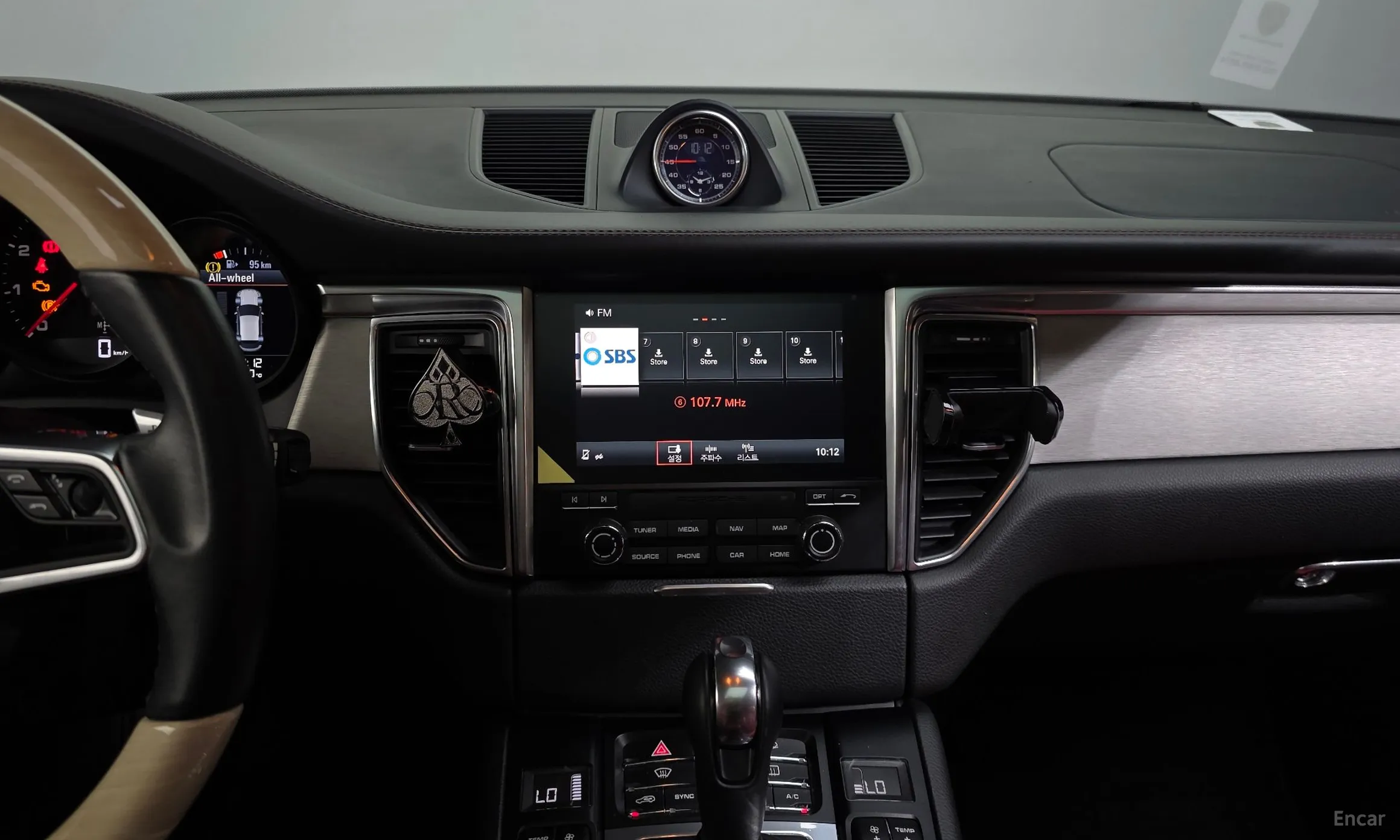 Porsche Macan превью 14