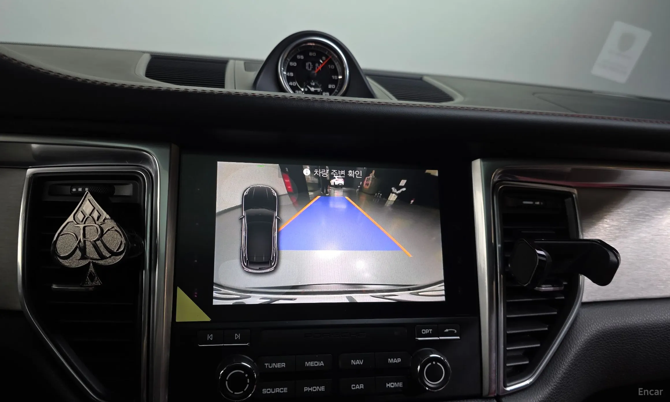 Porsche Macan превью 15
