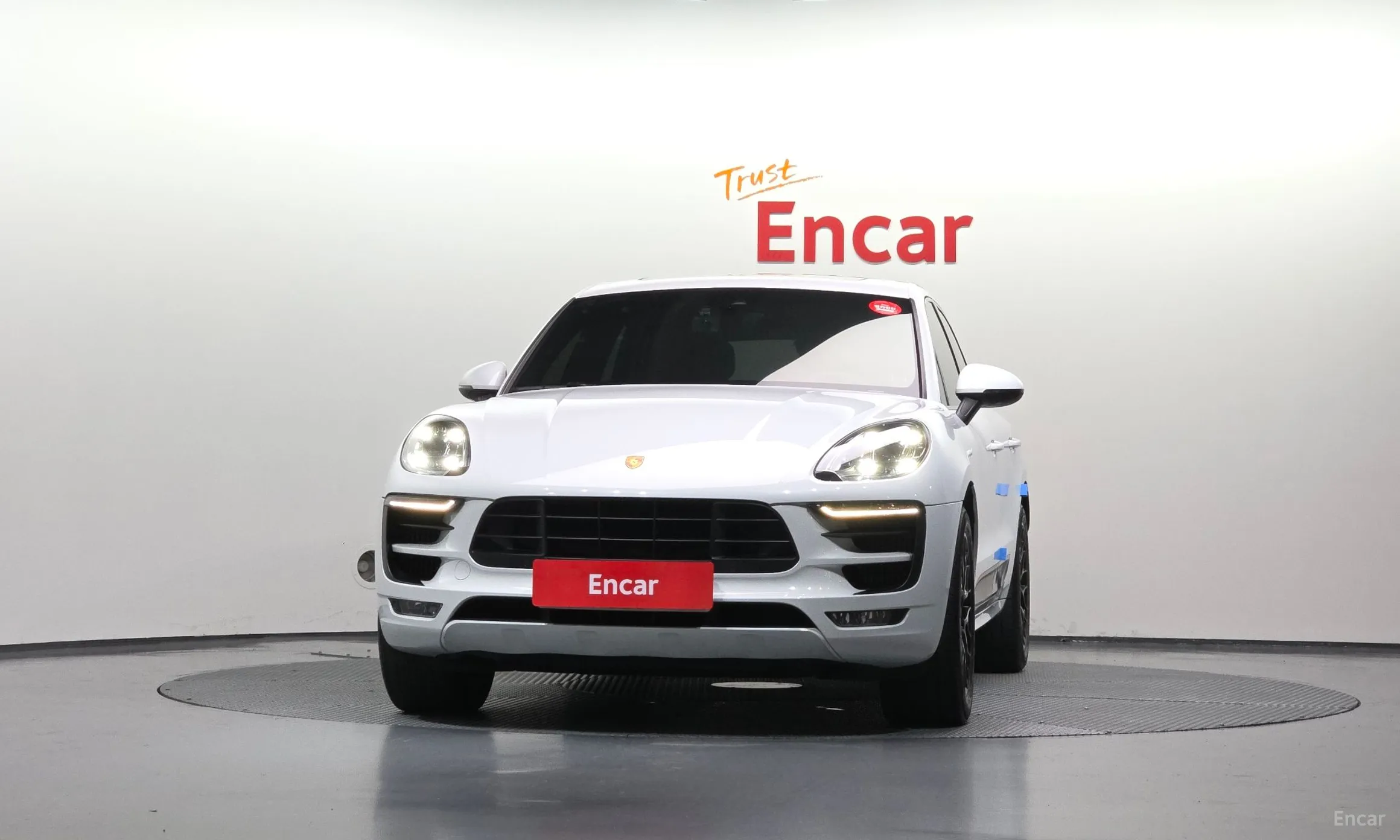 Porsche Macan превью 3
