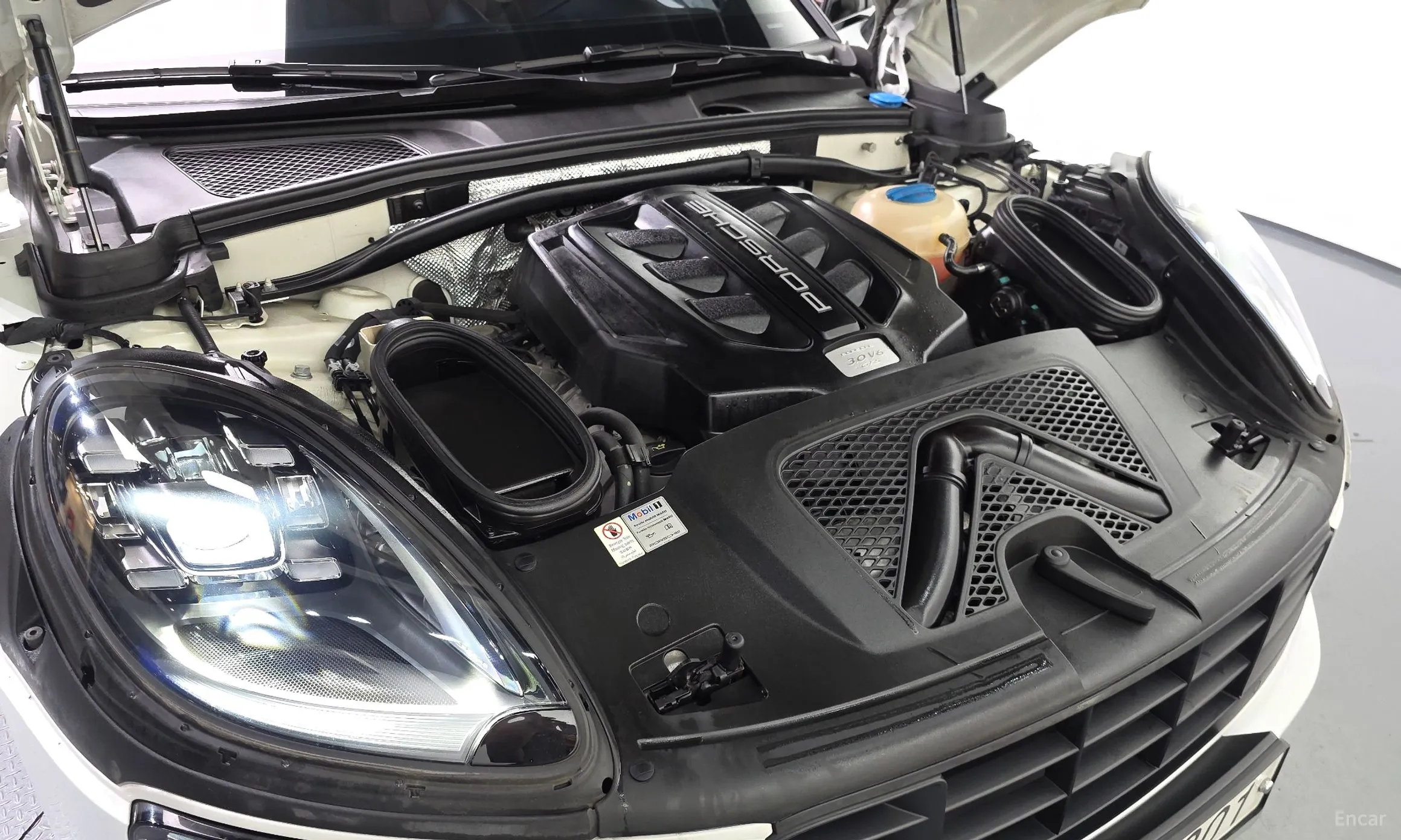 Porsche Macan превью 6