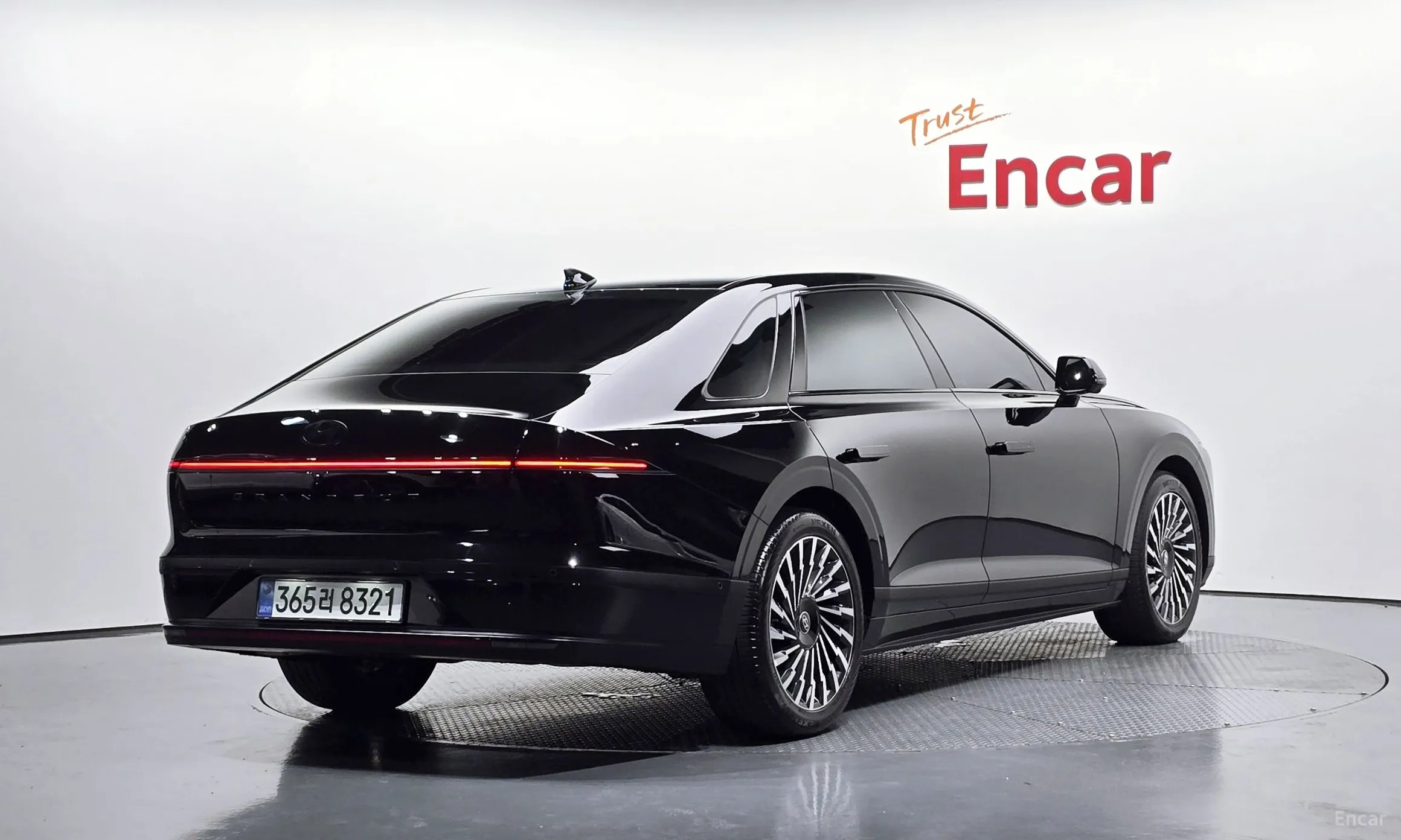 Hyundai Grandeur (GN7)