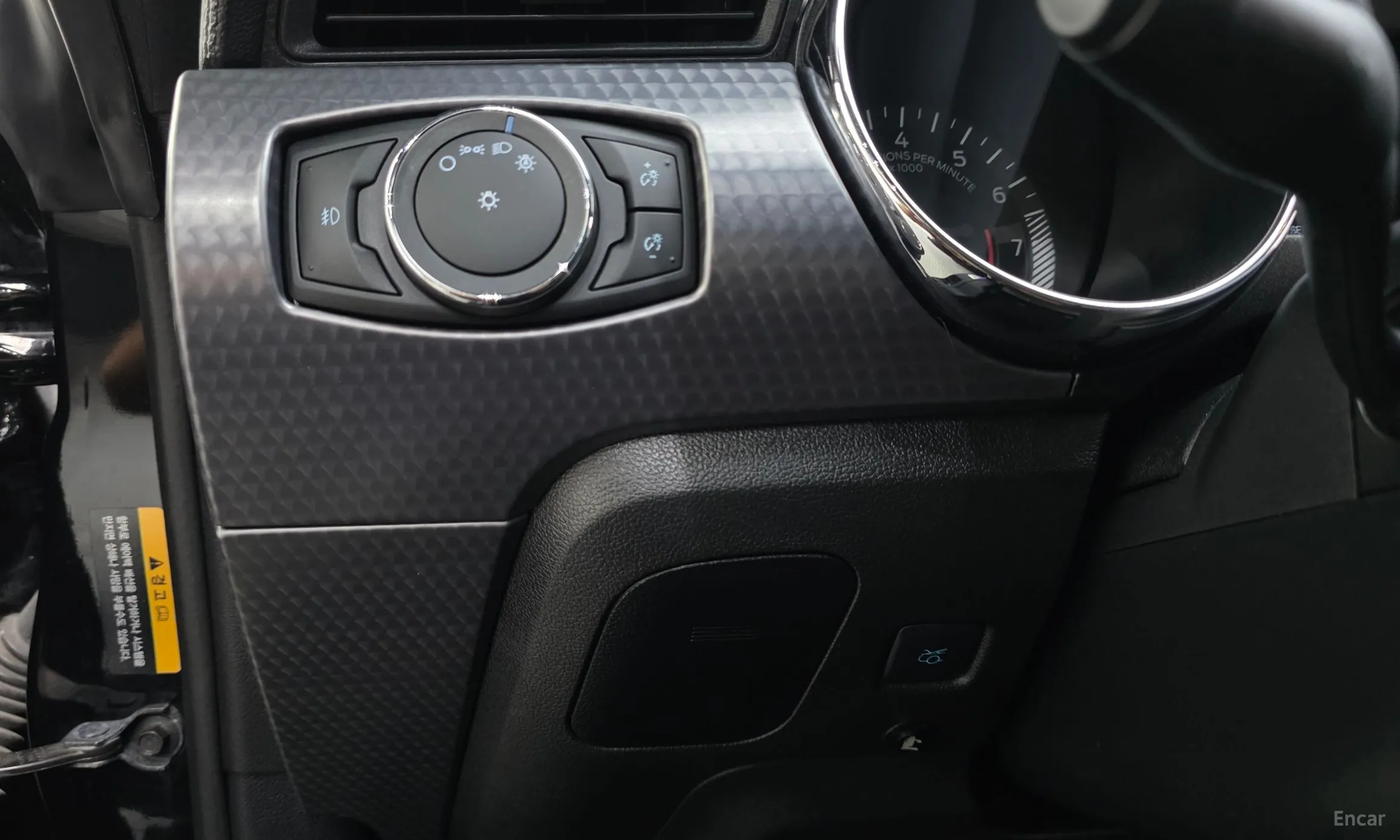 Ford Mustang превью 17