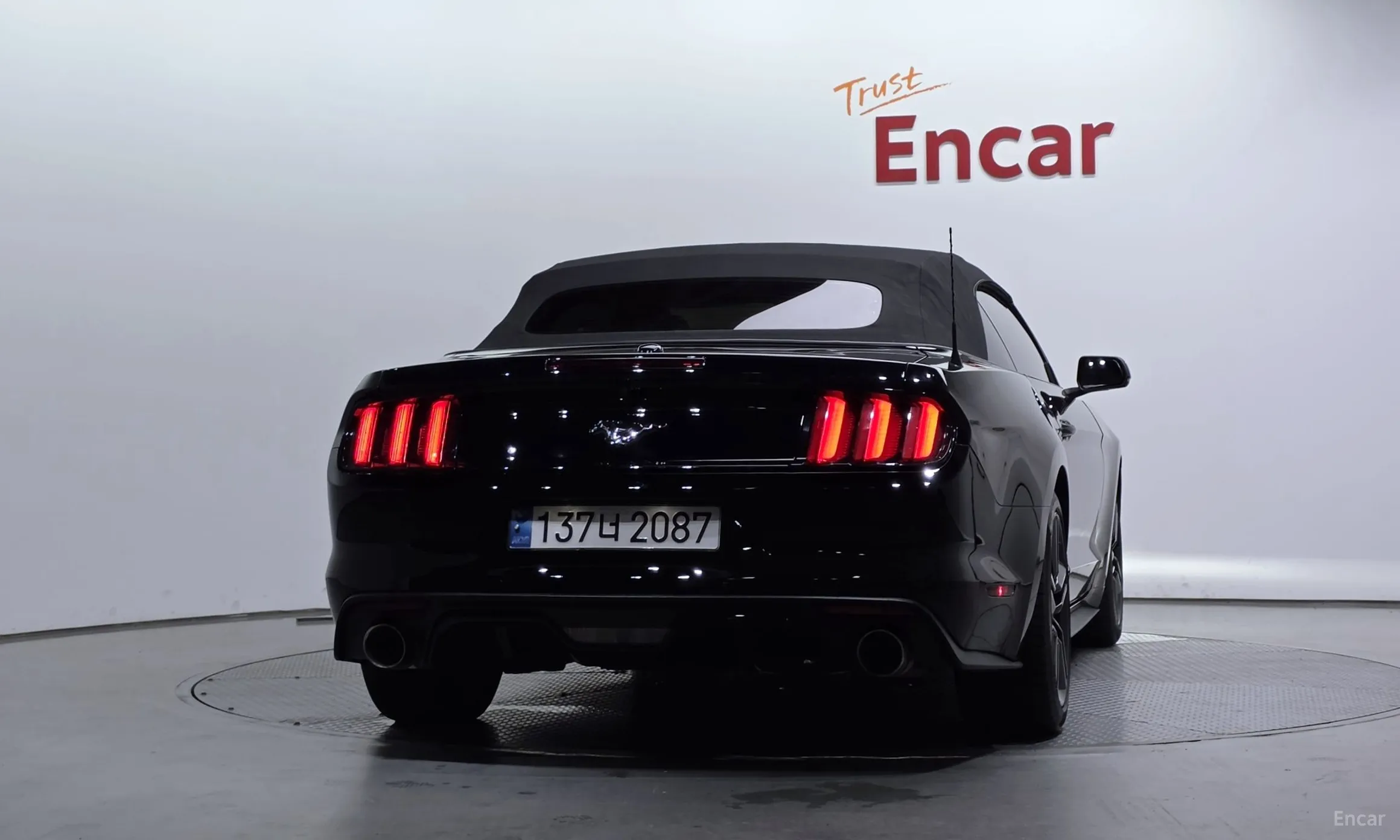 Ford Mustang превью 4