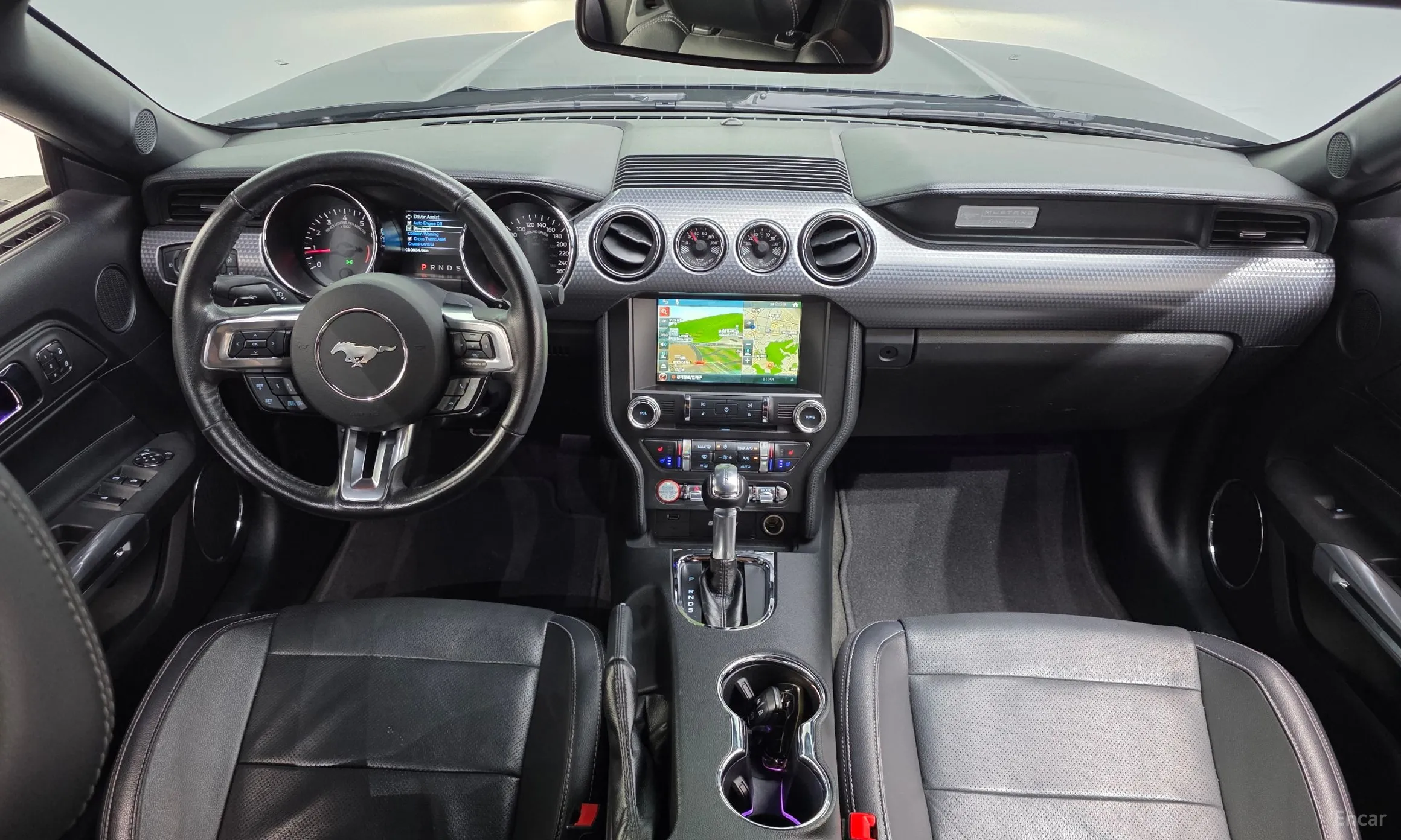Ford Mustang превью 7