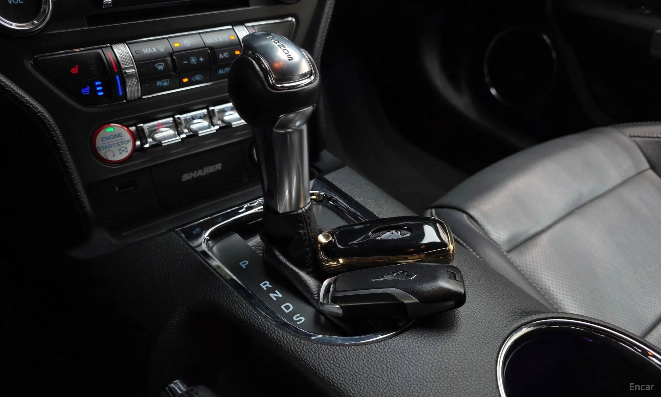 Ford Mustang превью 9