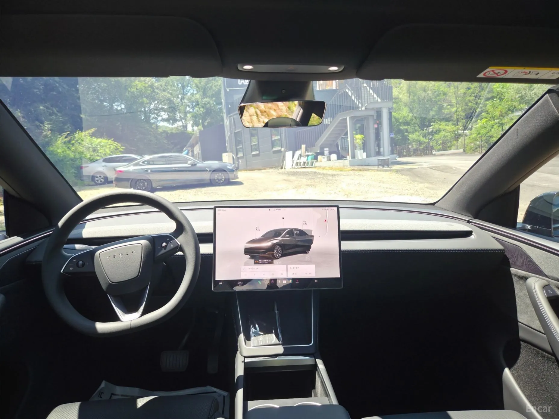 Tesla Model Y превью 13