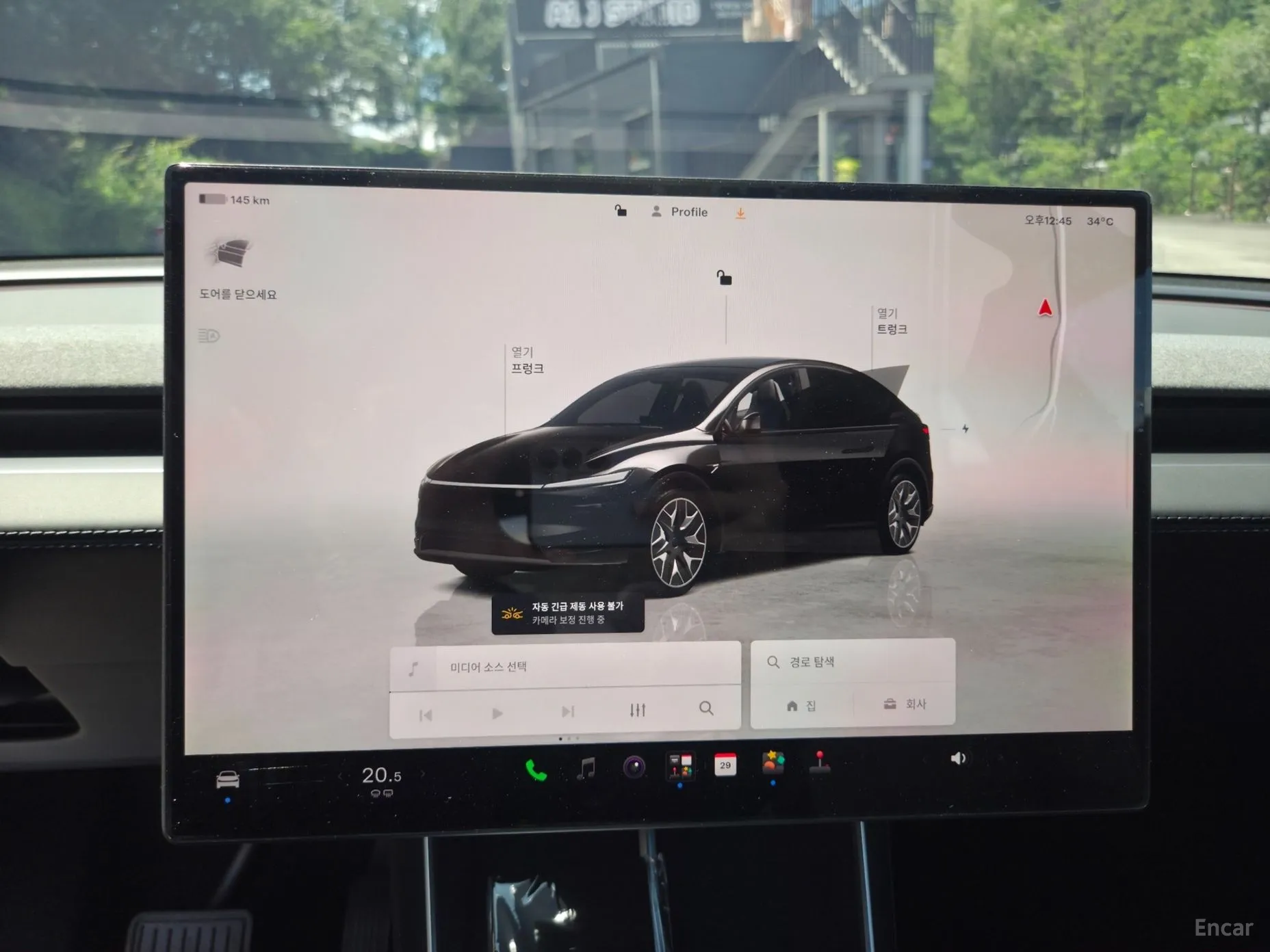 Tesla Model Y превью 15