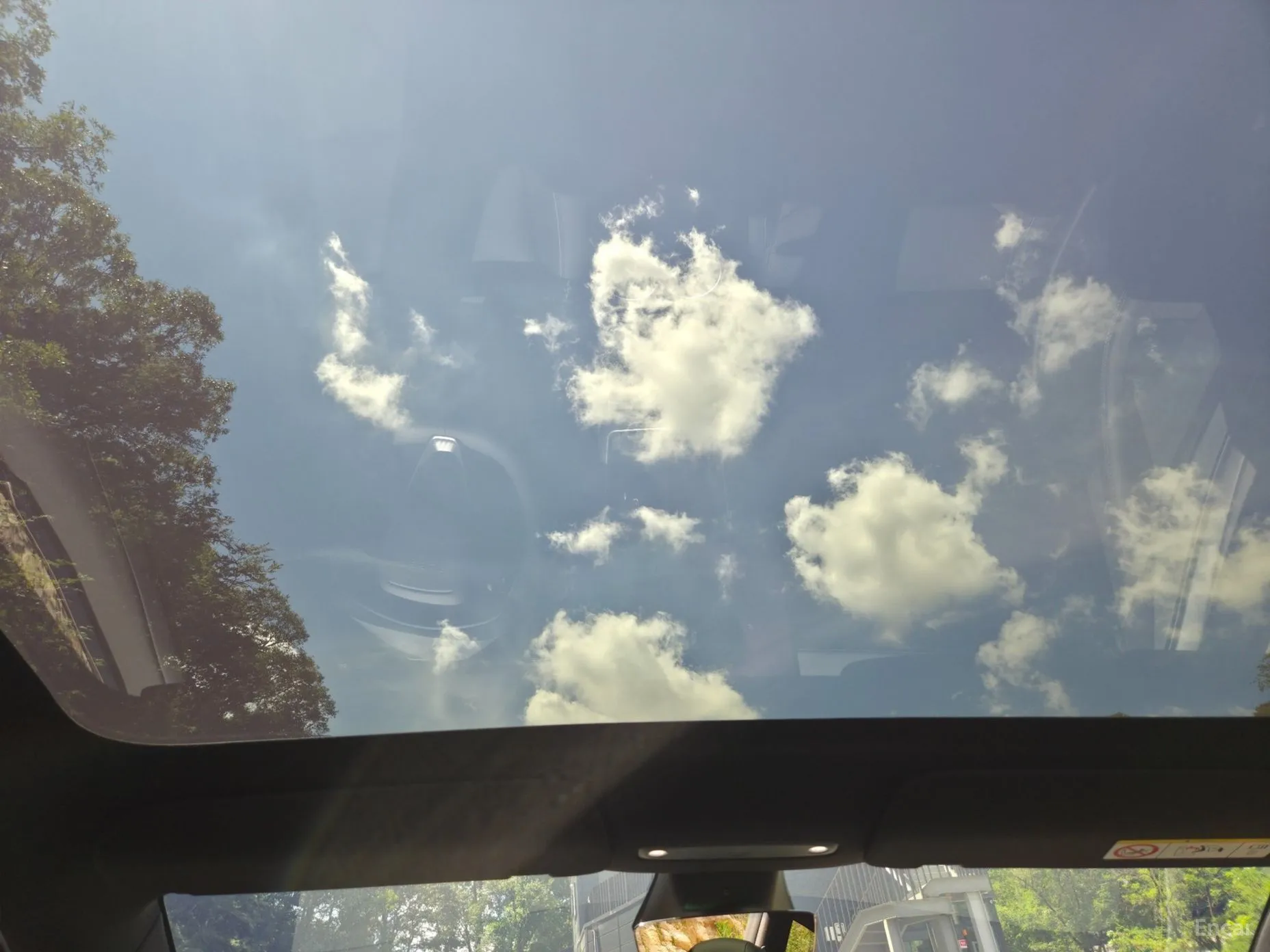 Tesla Model Y превью 17