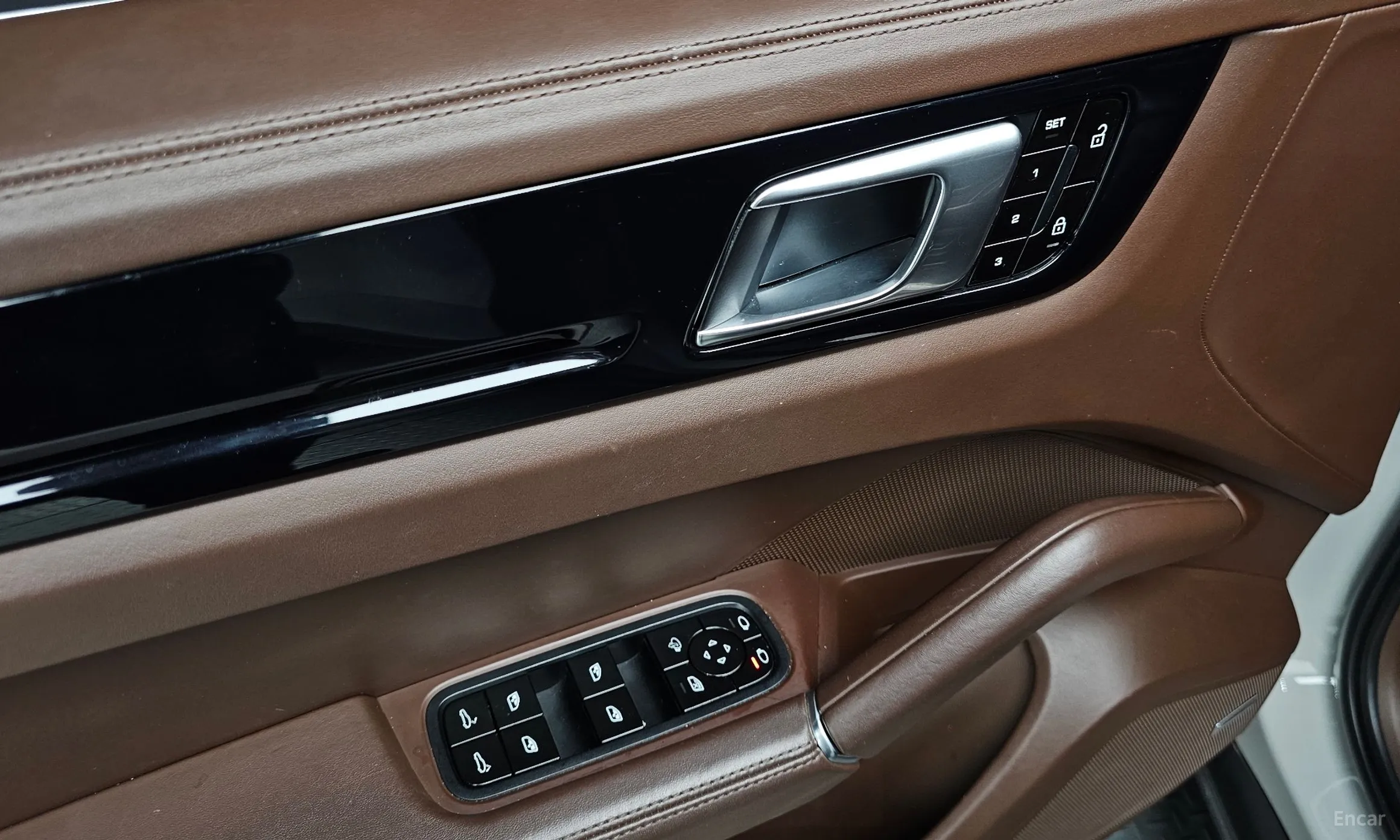 Porsche Cayenne (PO536) превью 18