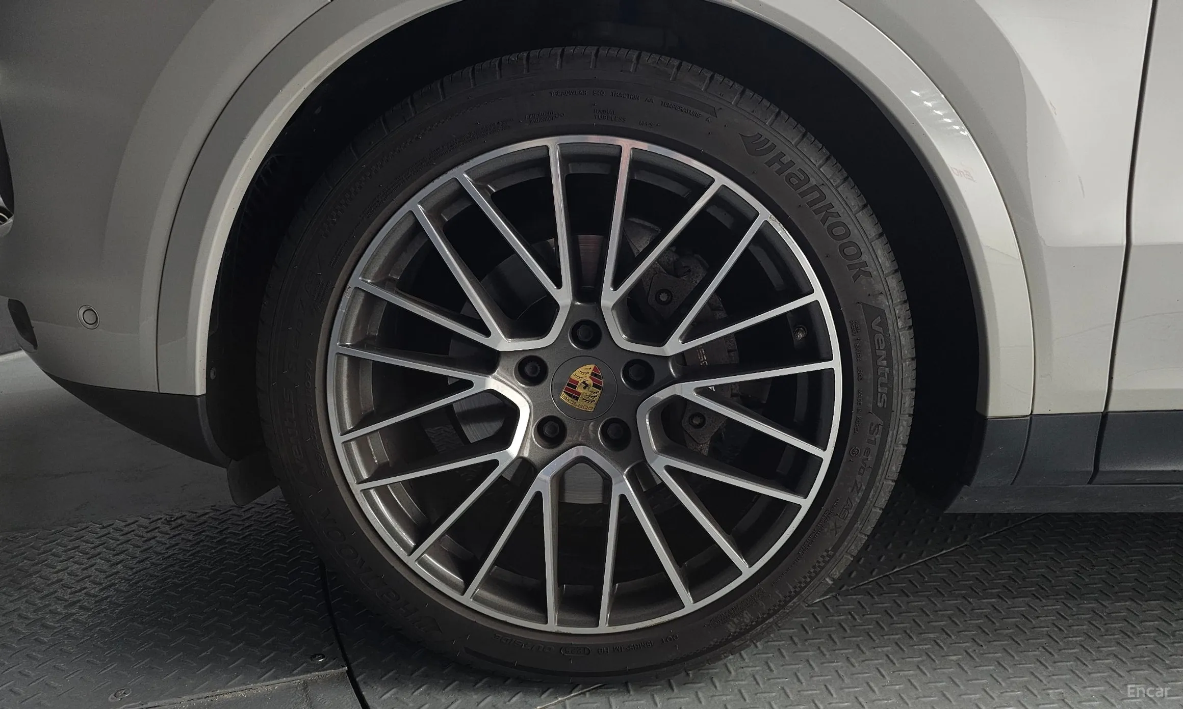 Porsche Cayenne (PO536) превью 5