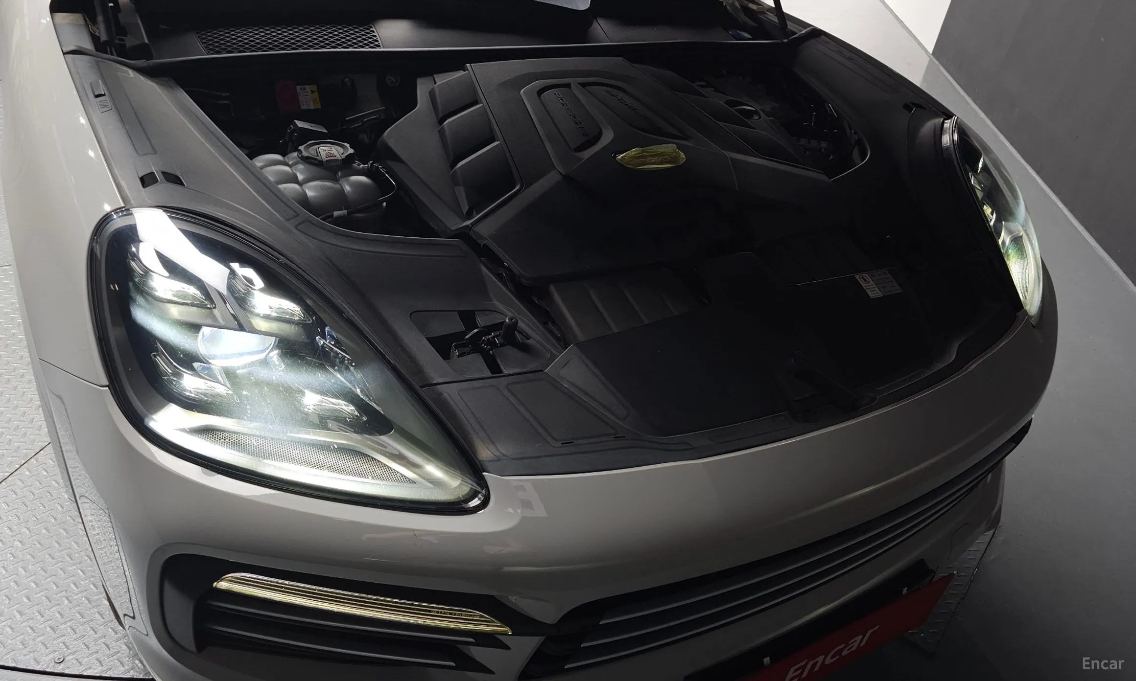 Porsche Cayenne (PO536) превью 6