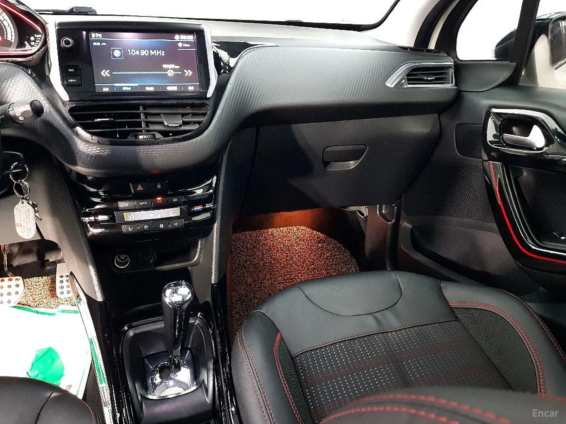 Peugeot 2008. превью 10