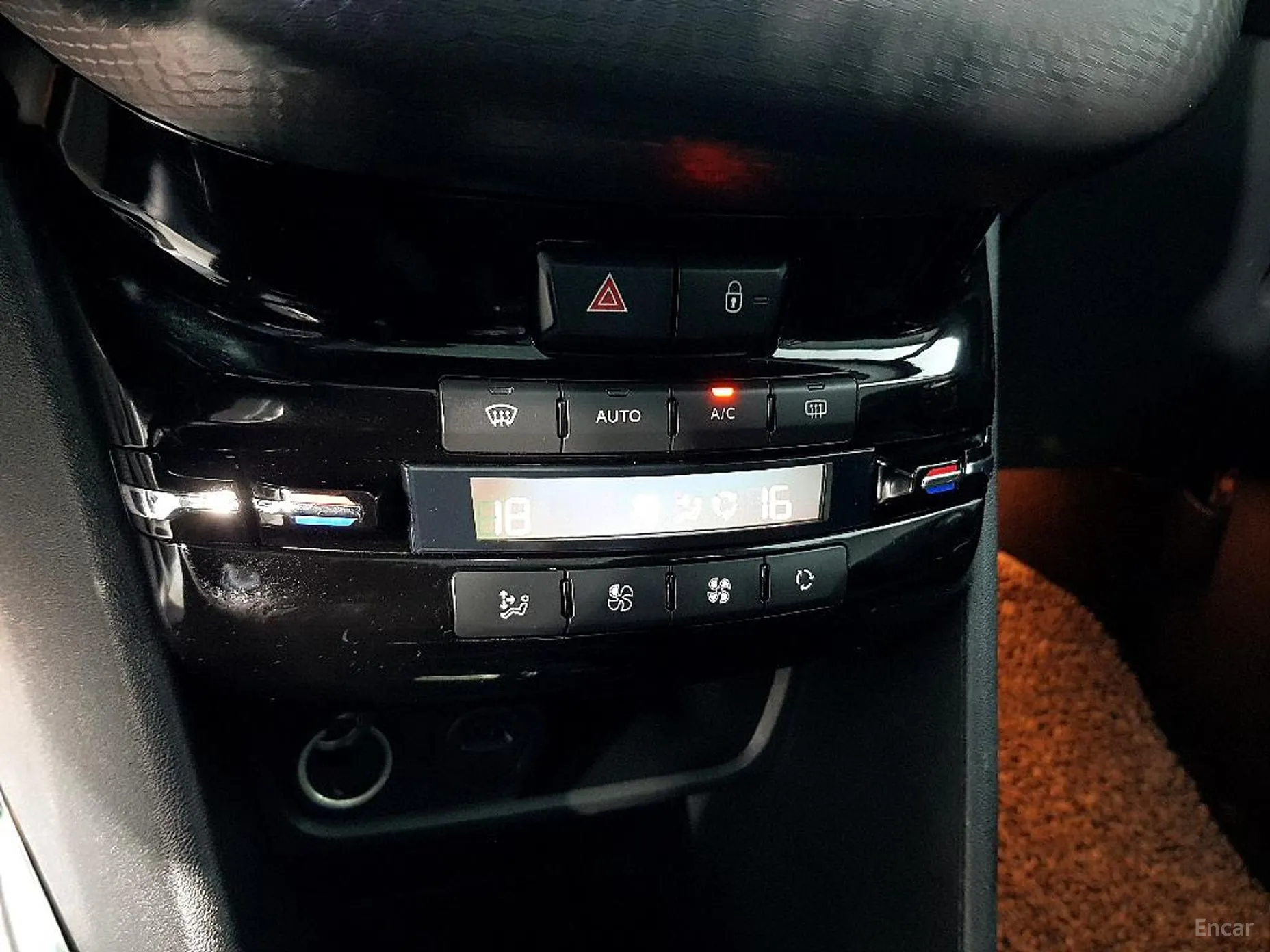 Peugeot 2008. превью 12
