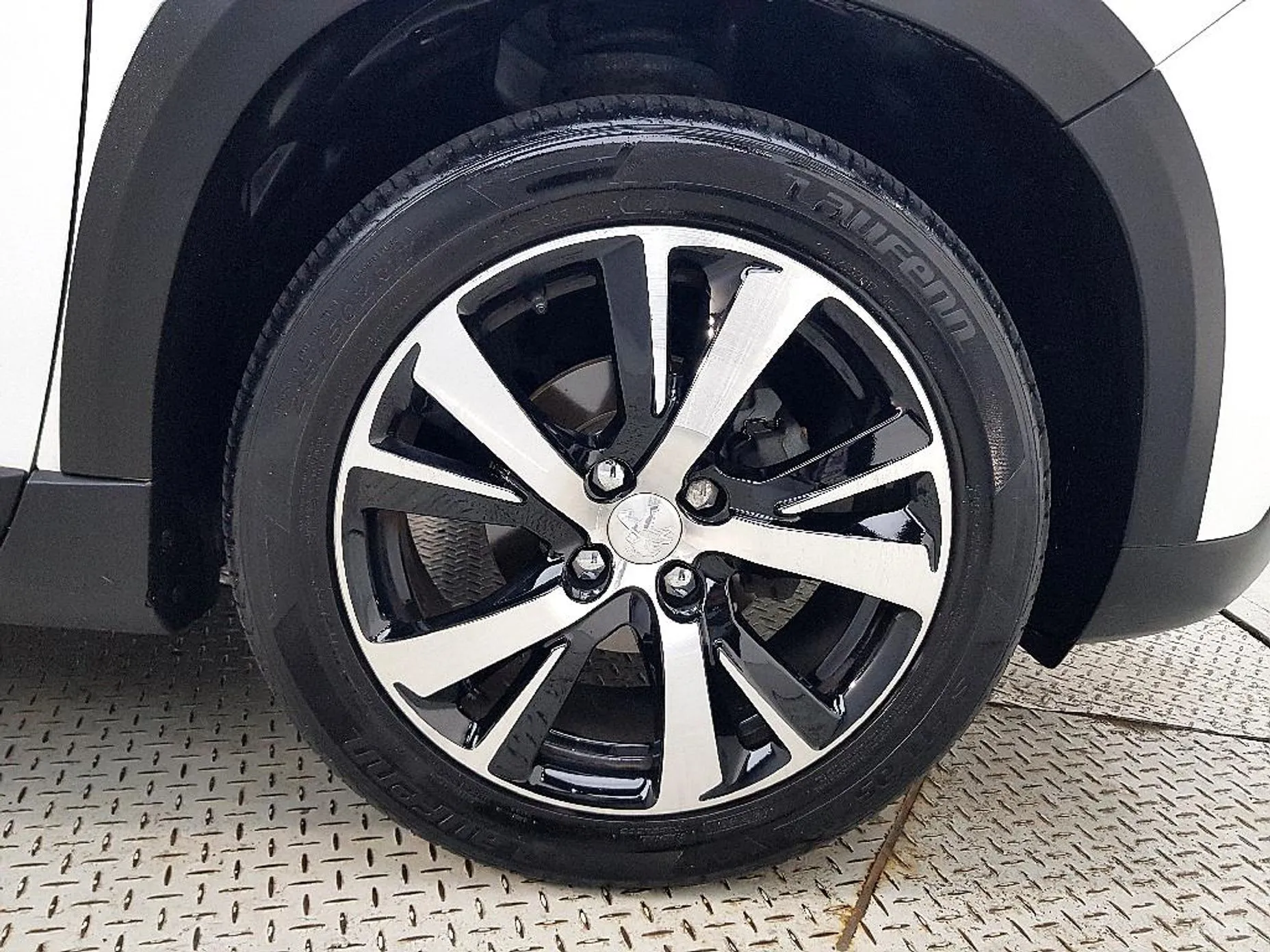 Peugeot 2008. превью 20