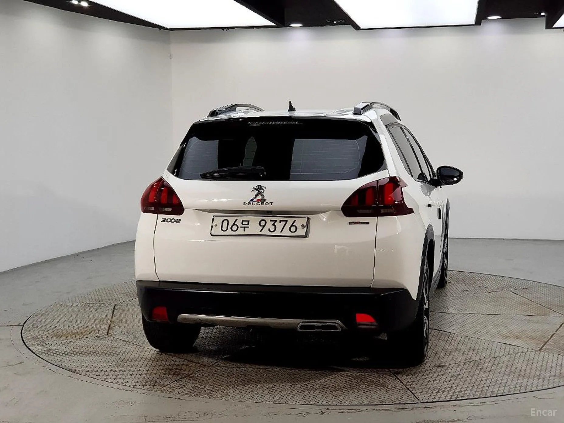 Peugeot 2008. превью 3