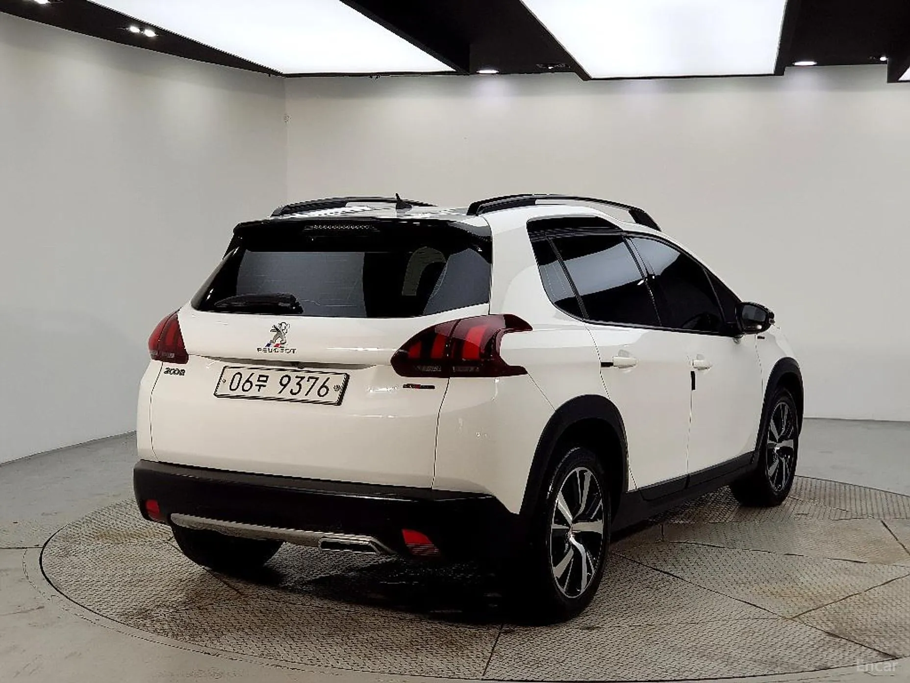 Peugeot 2008. превью 4
