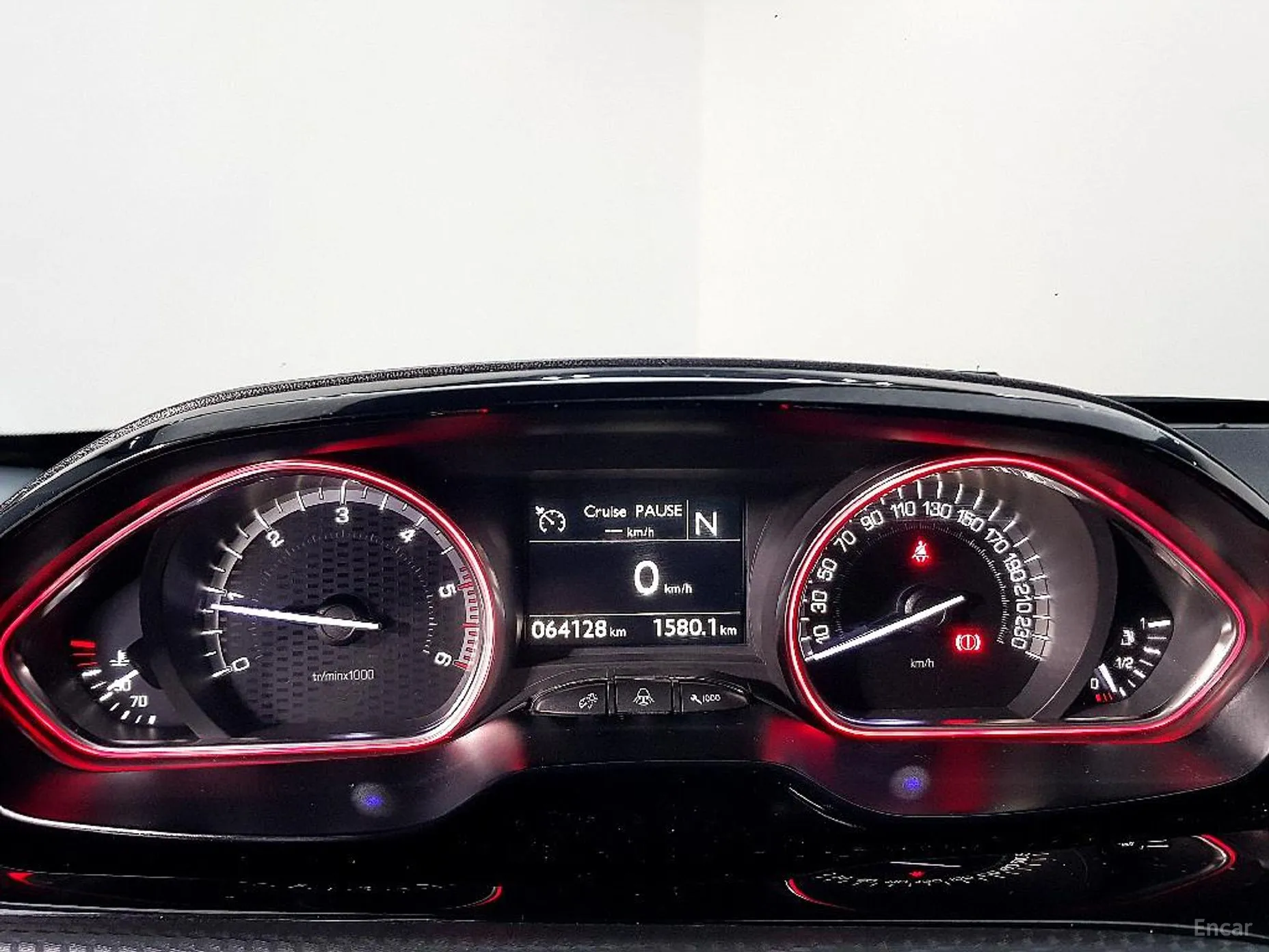 Peugeot 2008. превью 7
