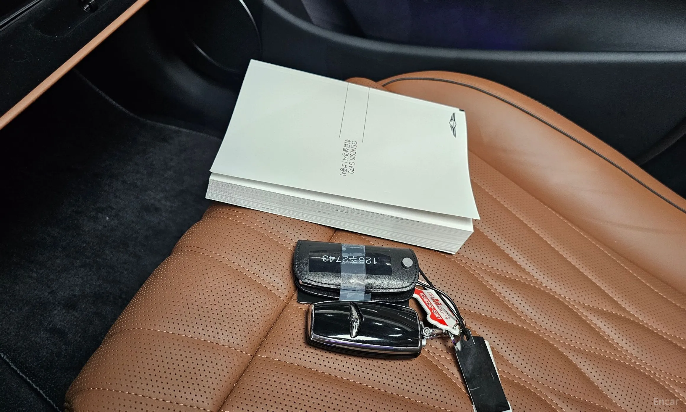 Genesis GV70 превью 16
