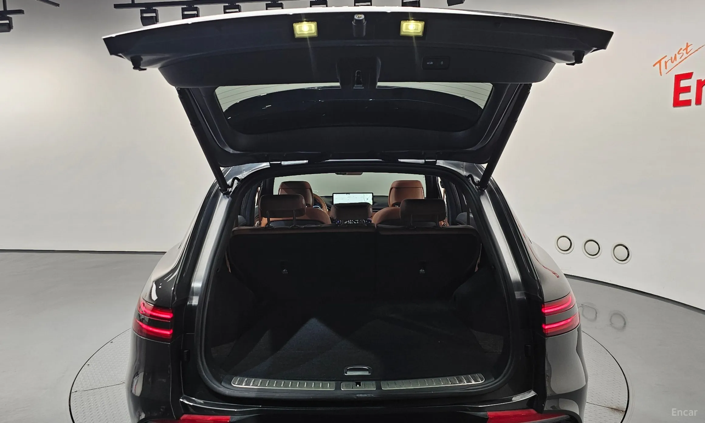 Genesis GV70 превью 19