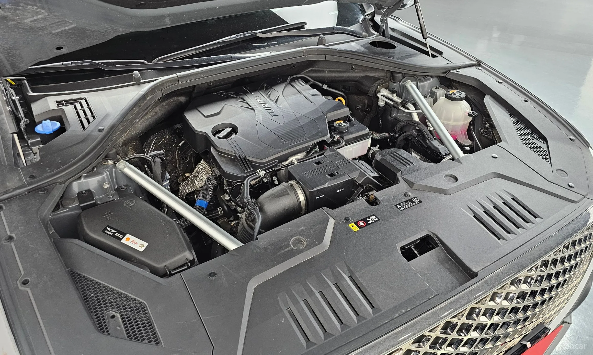 Genesis GV70 превью 6