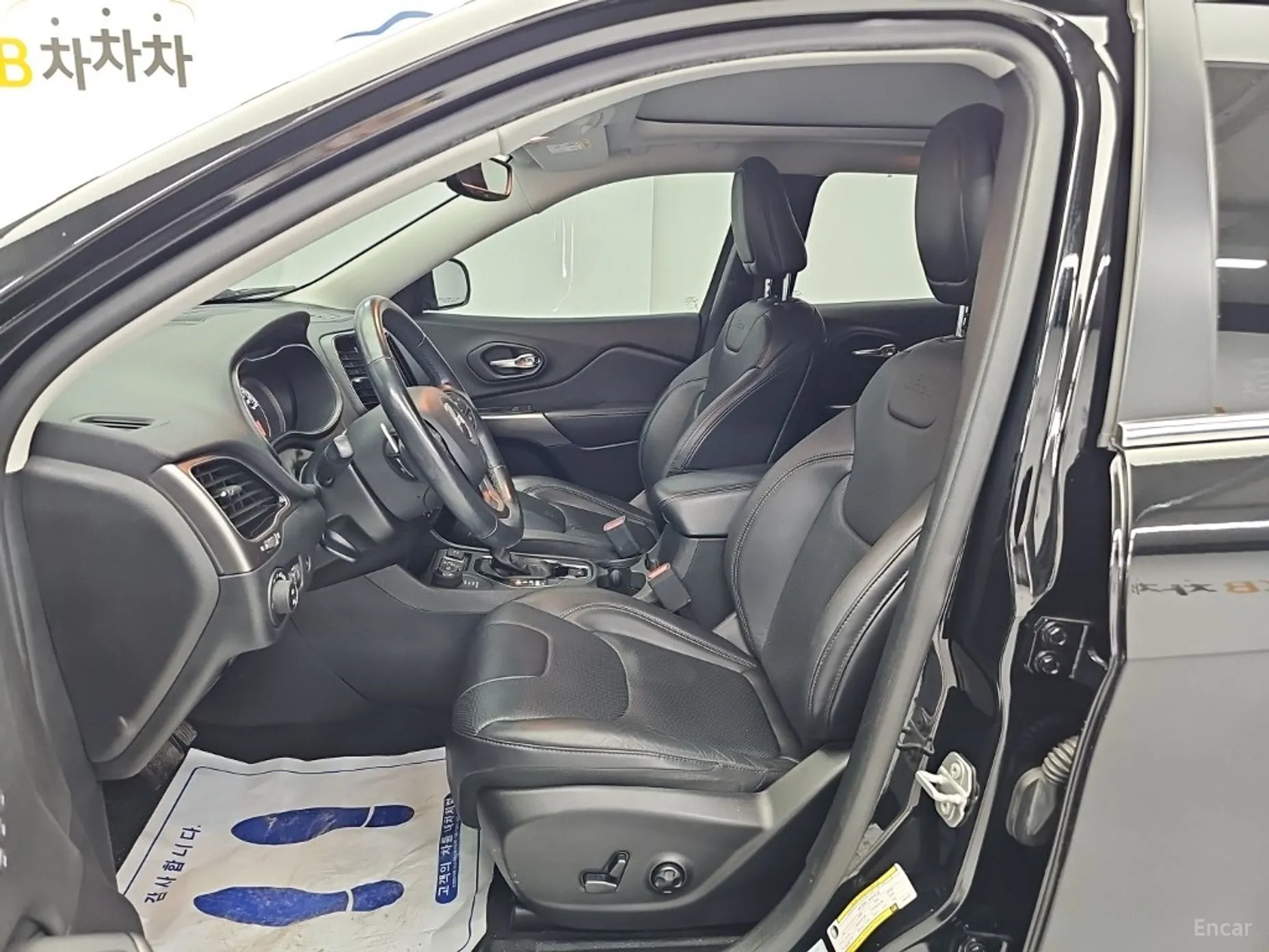 Jeep Cherokee (KL) превью 11
