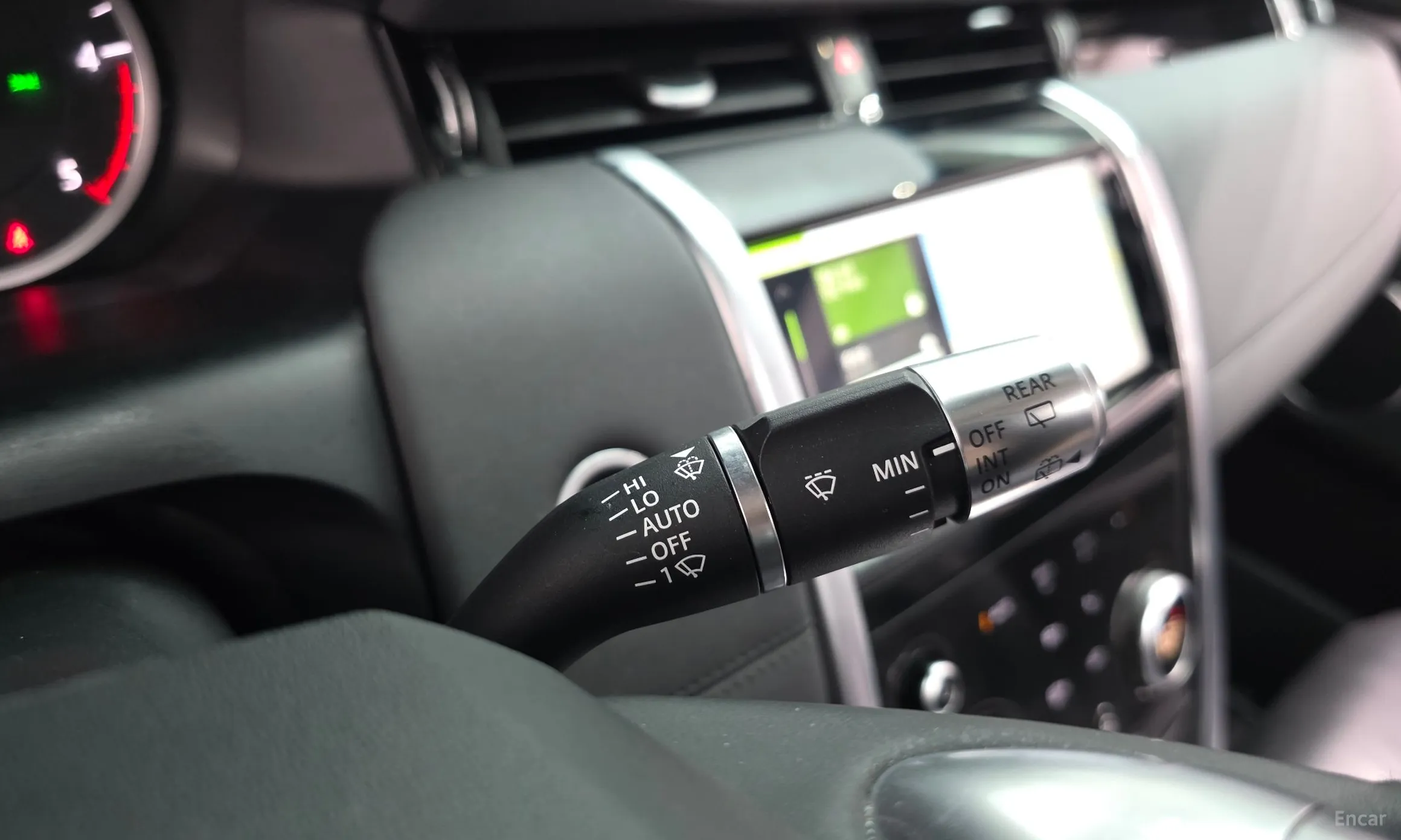 Land Rover Discovery Sports превью 17
