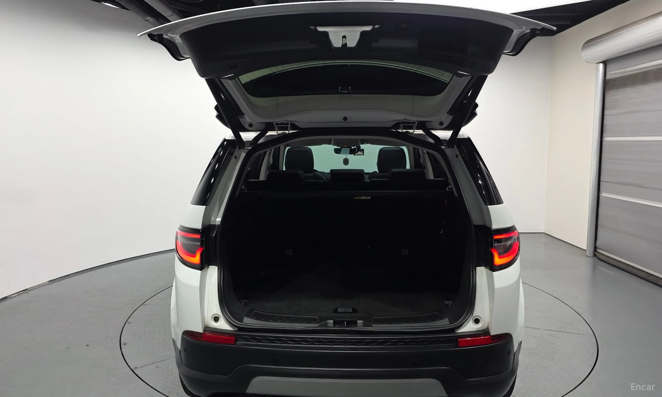 Land Rover Discovery Sports превью 20