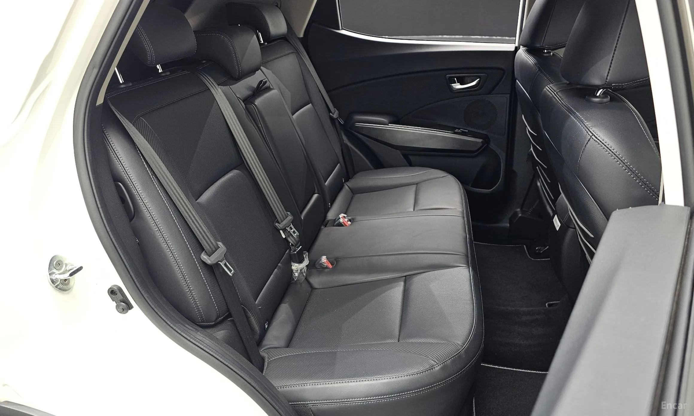 KG Mobility (SsangYong) Berry New Tivoli превью 11