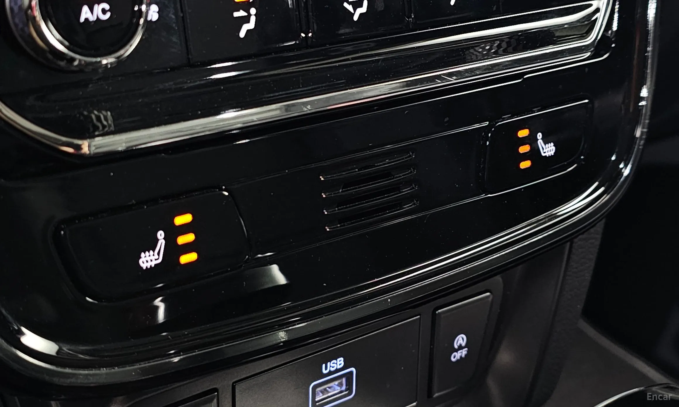 KG Mobility (SsangYong) Berry New Tivoli превью 17