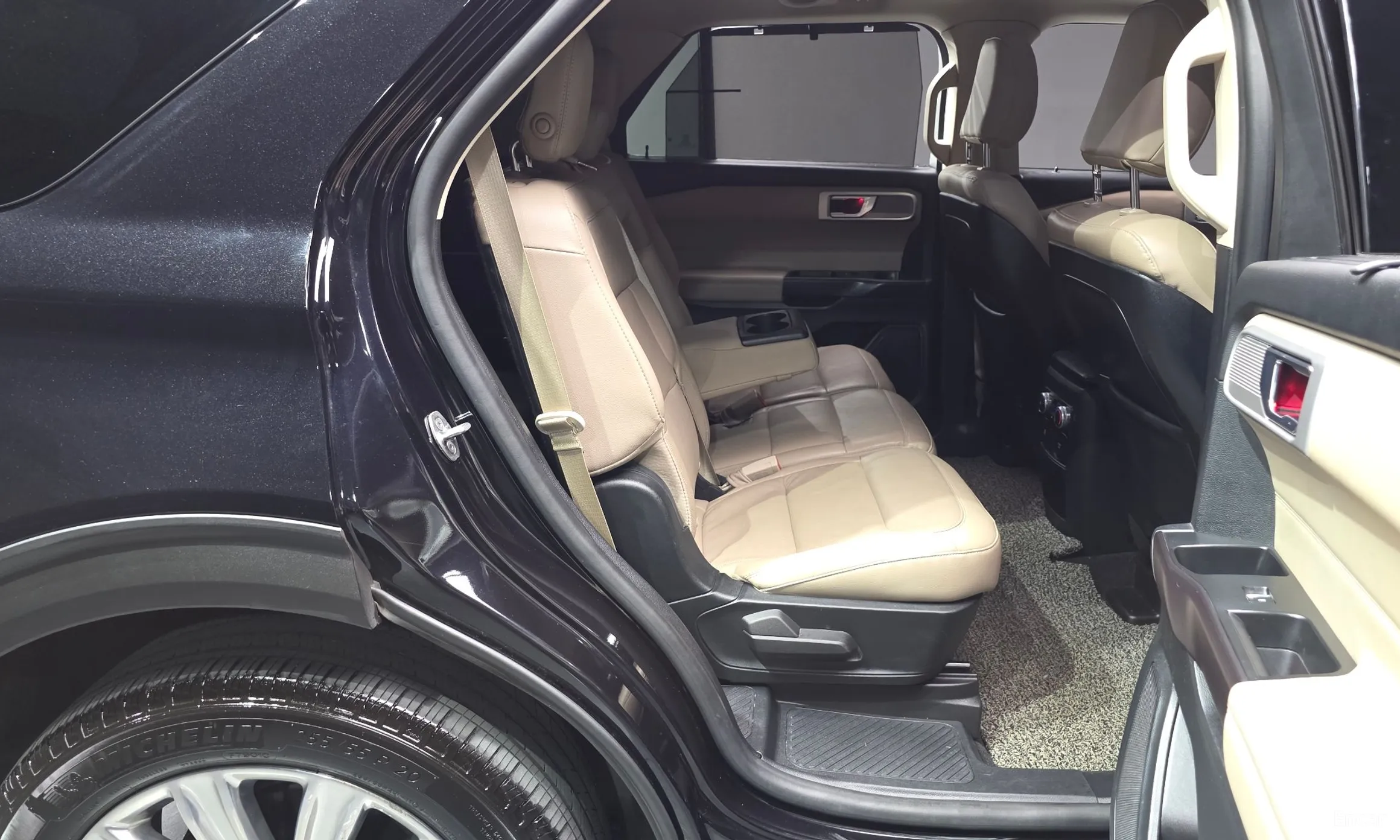 Ford Explorer 6th Generation превью 11