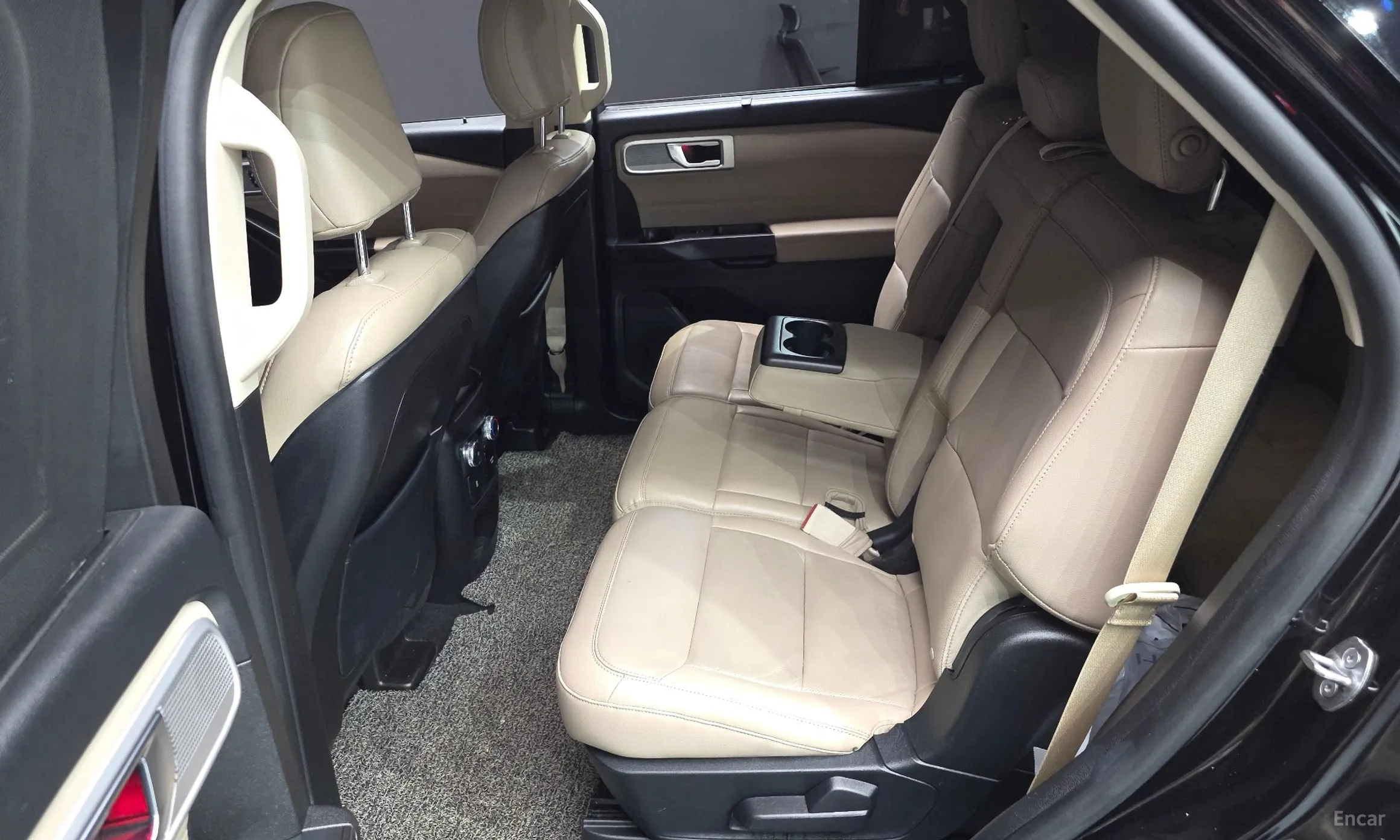 Ford Explorer 6th Generation превью 12