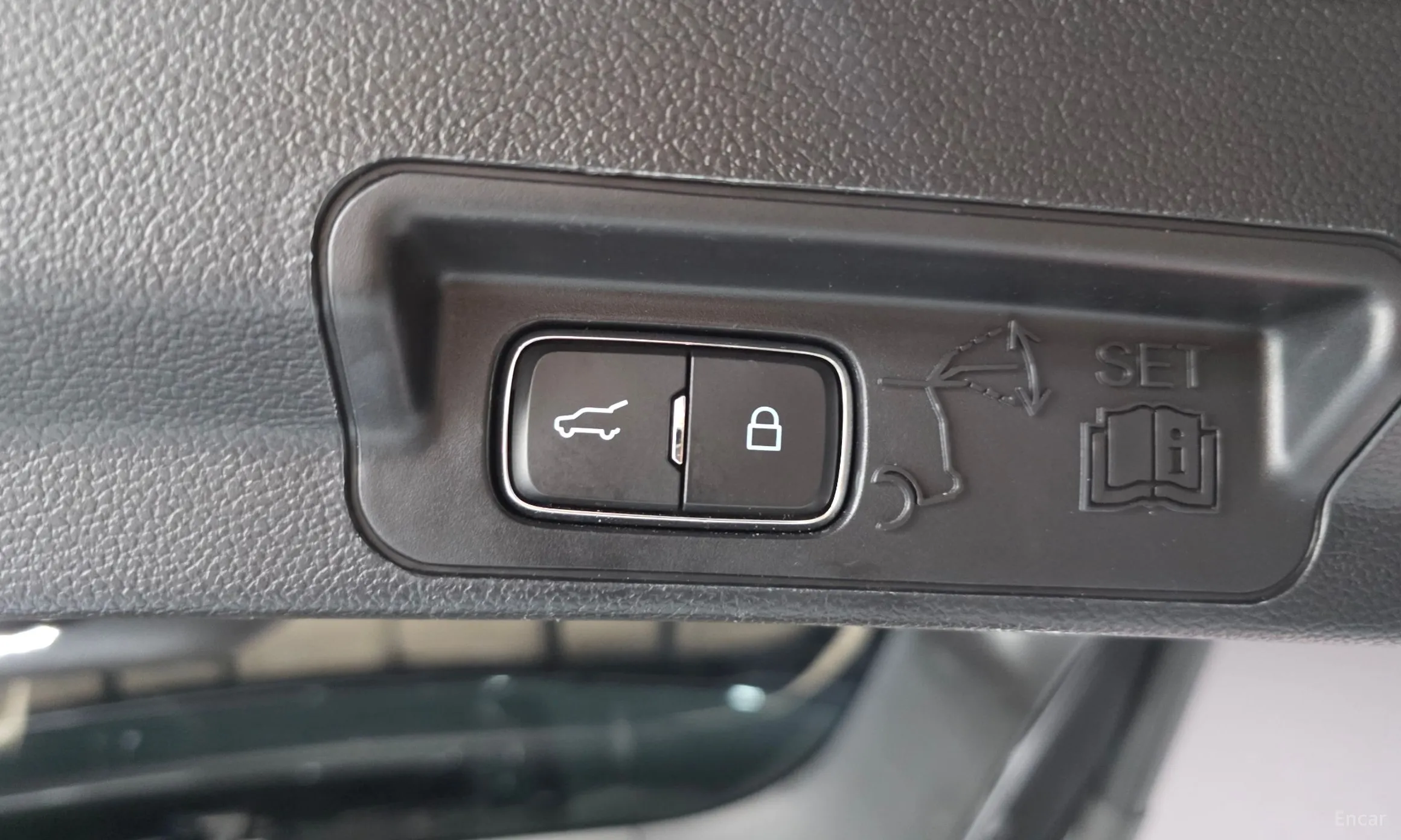Ford Explorer 6th Generation превью 18