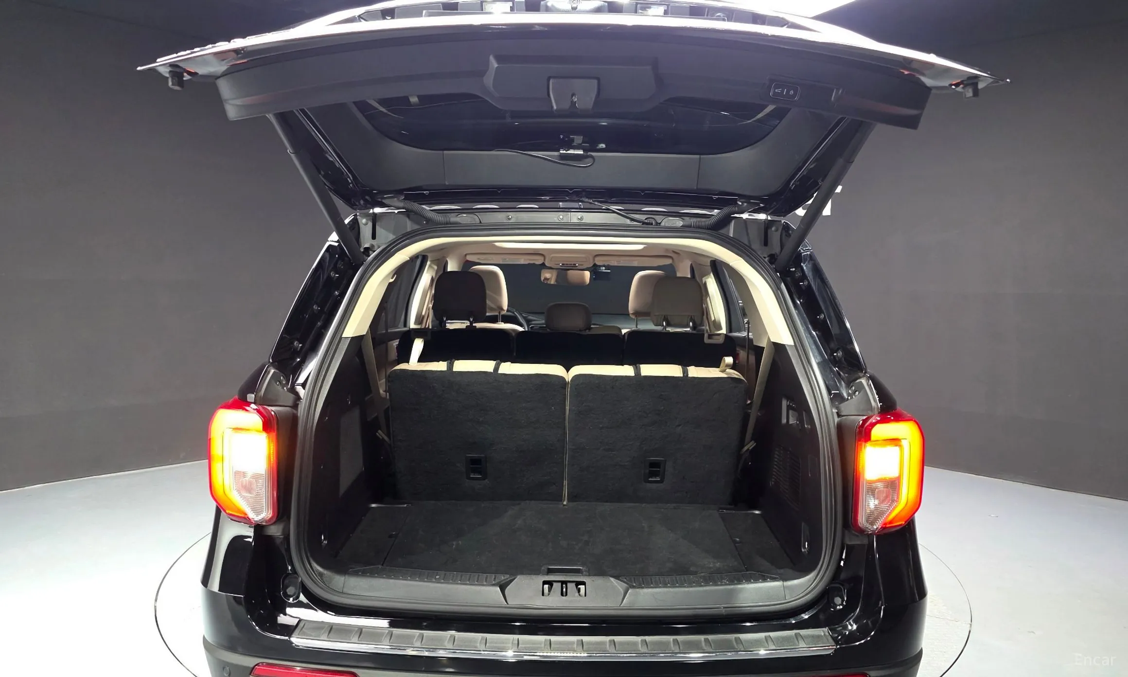 Ford Explorer 6th Generation превью 19
