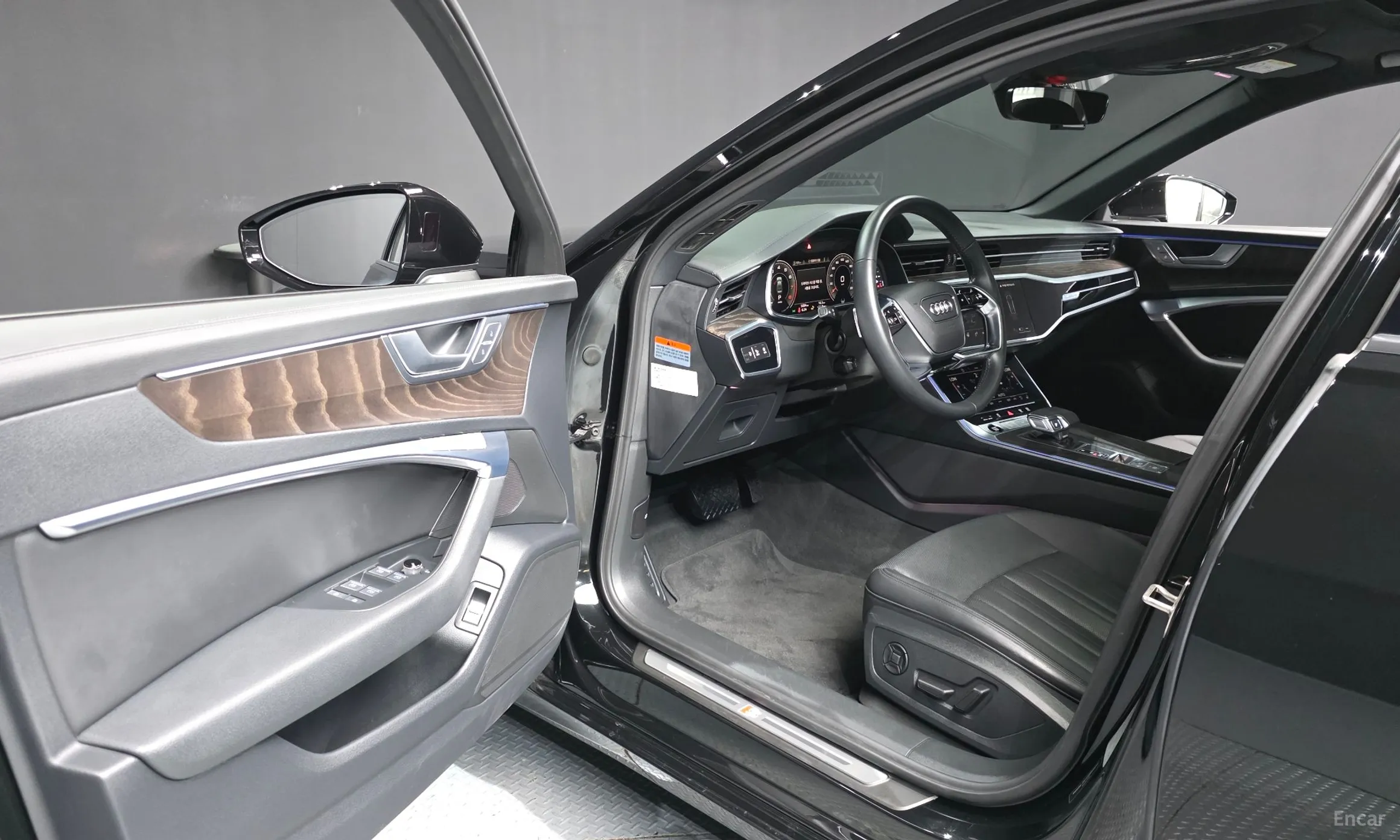 Audi A6 (C8) превью 10