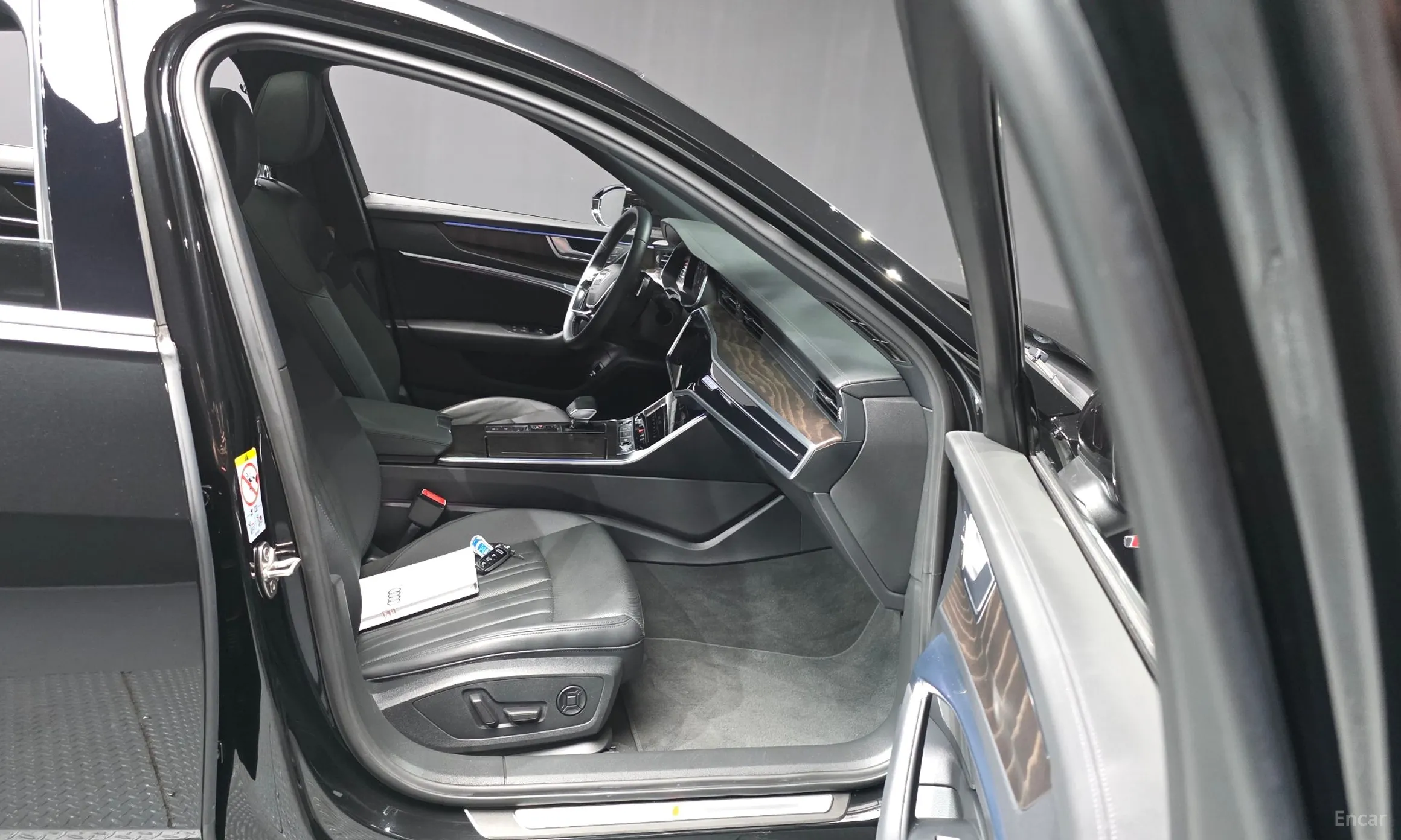 Audi A6 (C8) превью 11